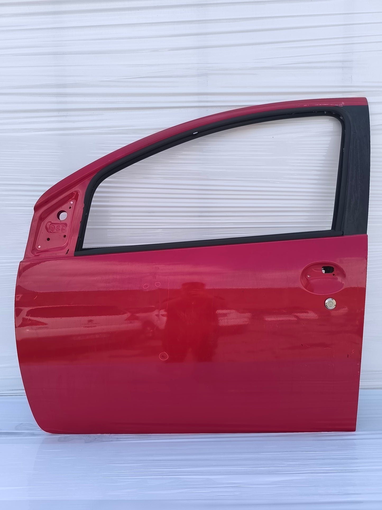 Sportello anteriore sx Toyota Aygo anno 2006 rosso ecoag8185