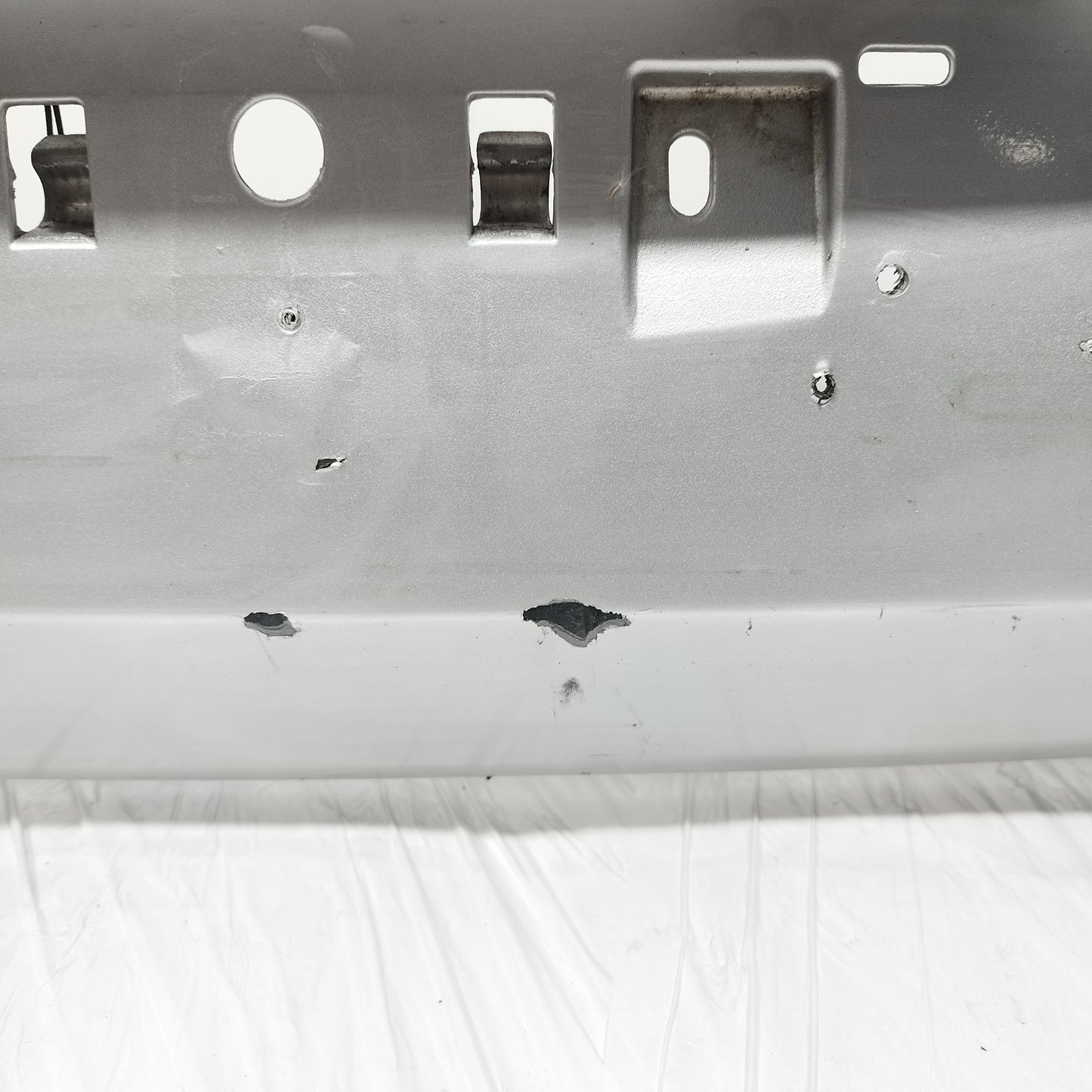 Renault Clio 2010 ecoAC12039 silbergraue Heckstoßstange