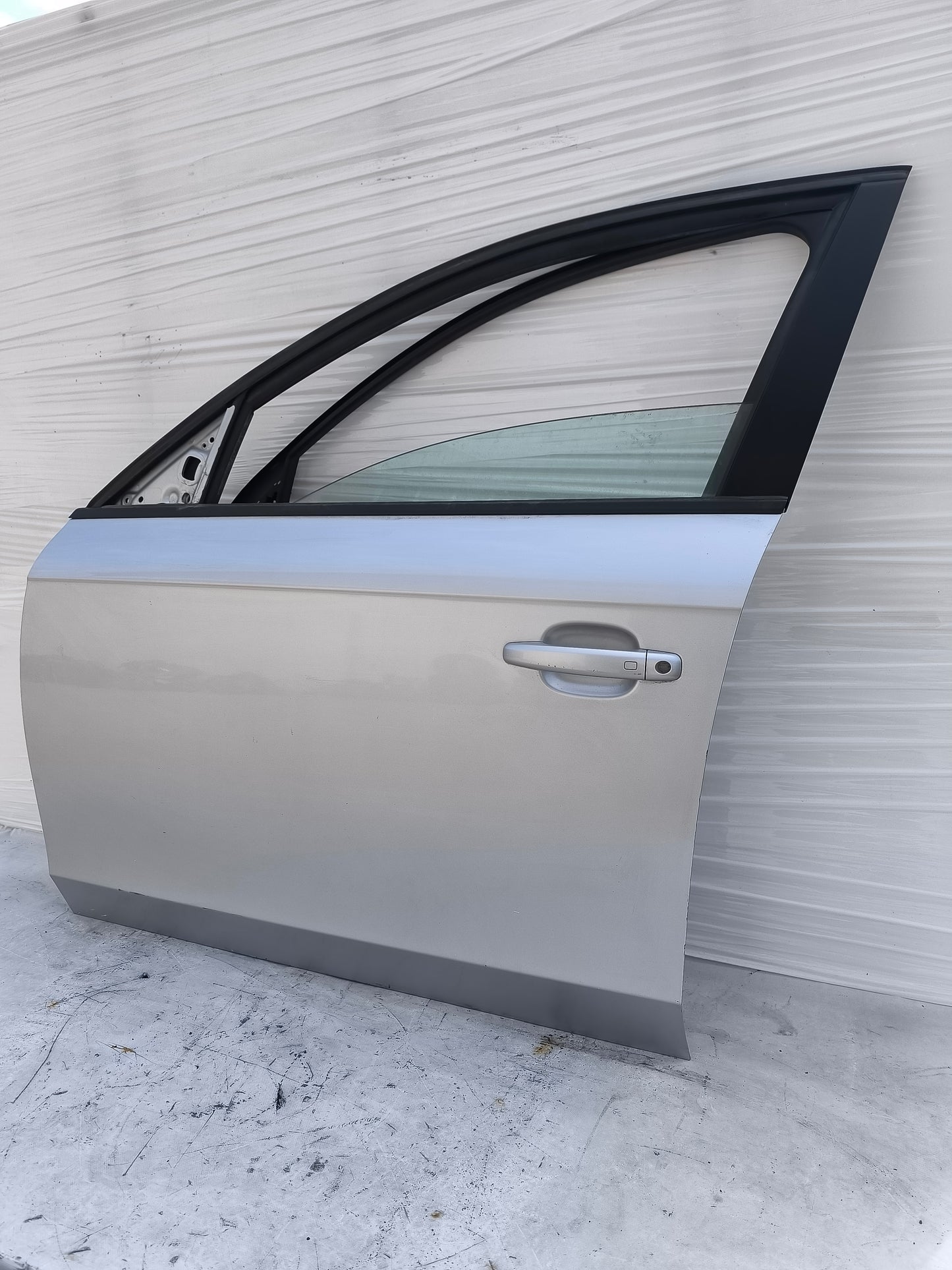 Sportello anteriore sx grigio argento Audi A4 B8 anno 2008-2015 ecoAG7936