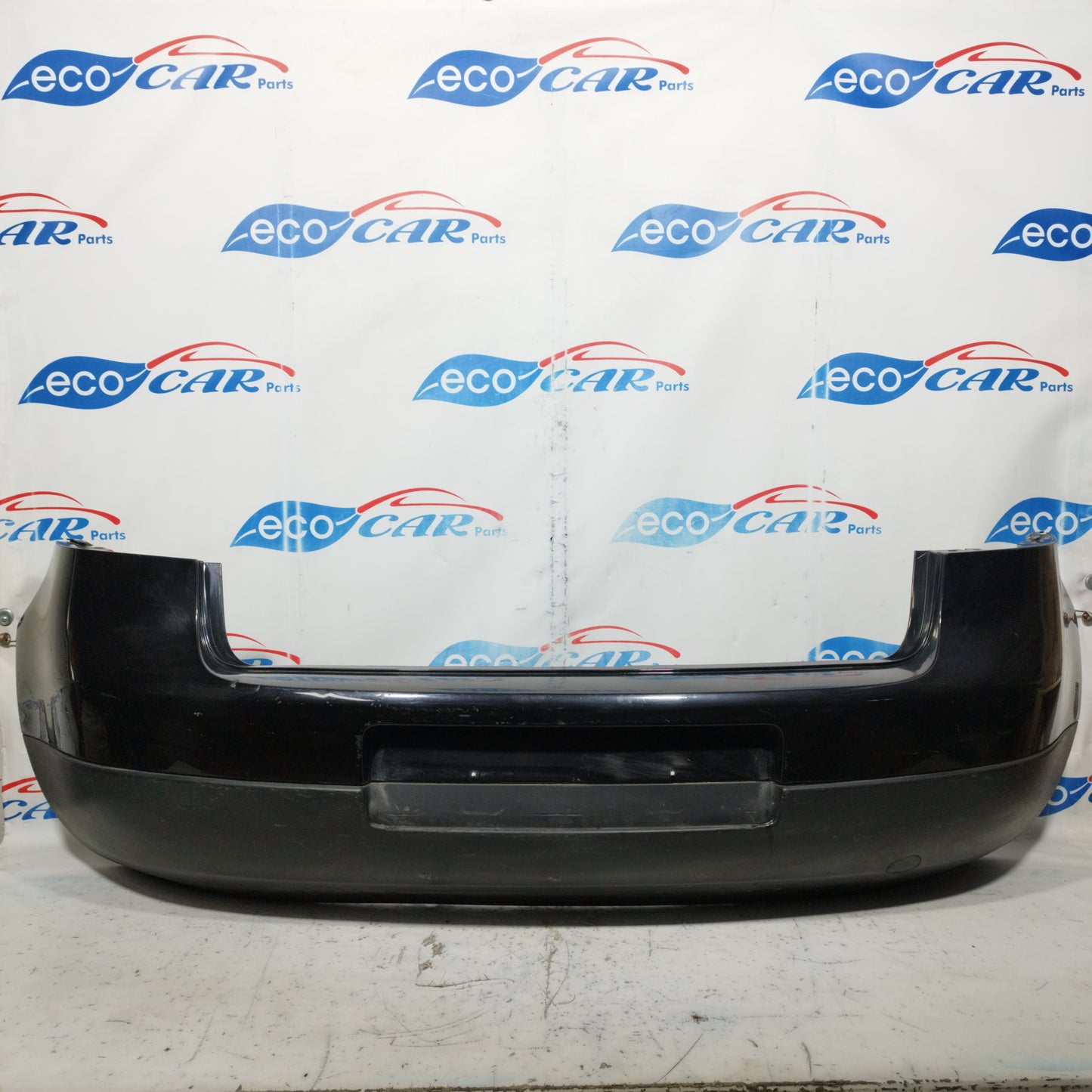 Schwarze Heckstoßstange für Volkswagen Golf 5 2006 ecoAC7635