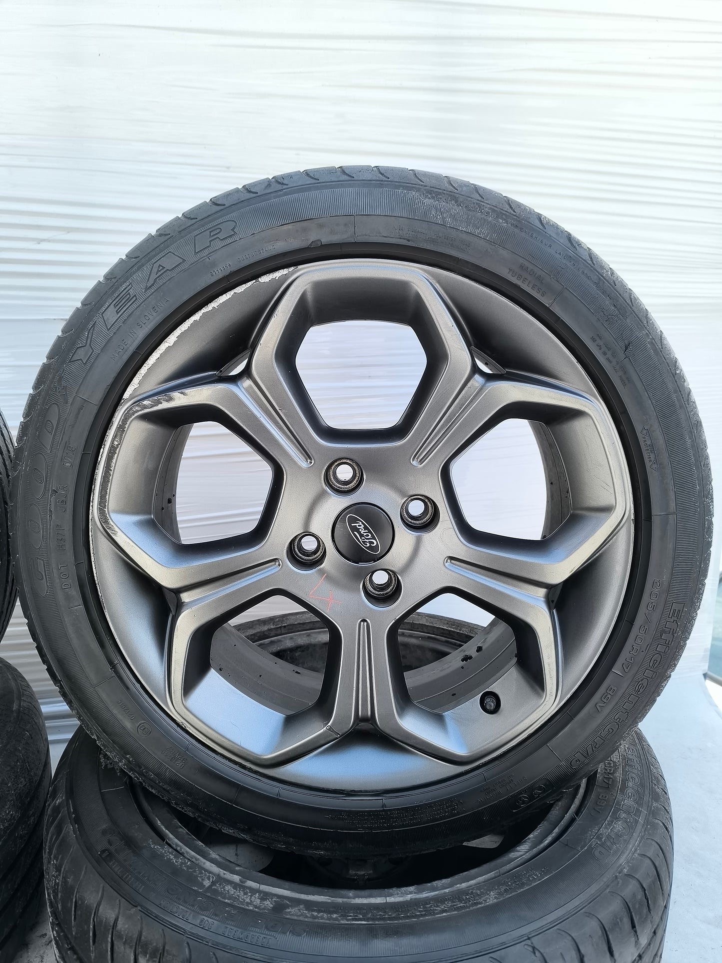 Set gomme e cerchi Ford Ecosport anno 2022 ecoAG8203