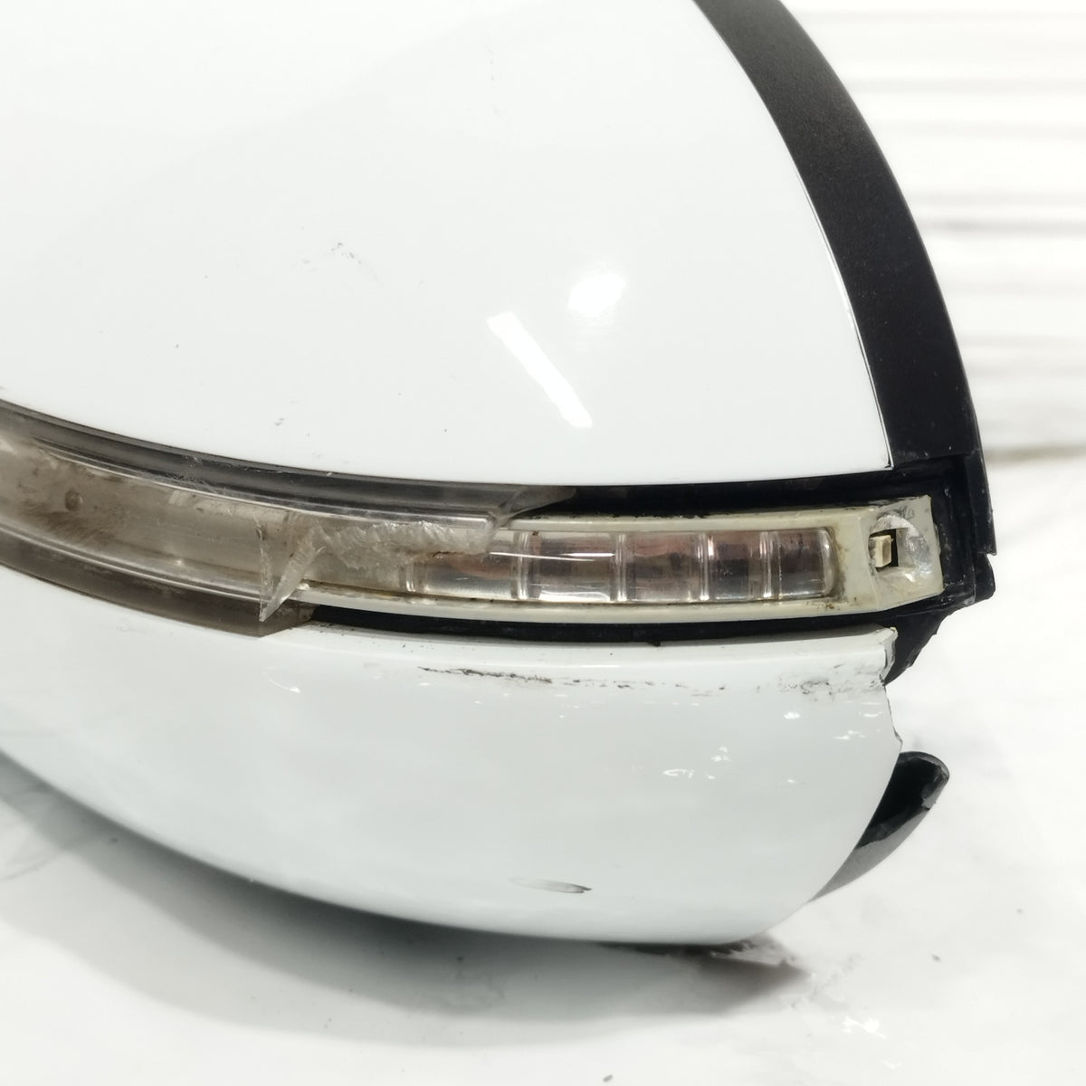 Specchietto elettrico anteriore sx bianco Kia Sportage III (SL) 2010-2015 9 fili ecoAC17328