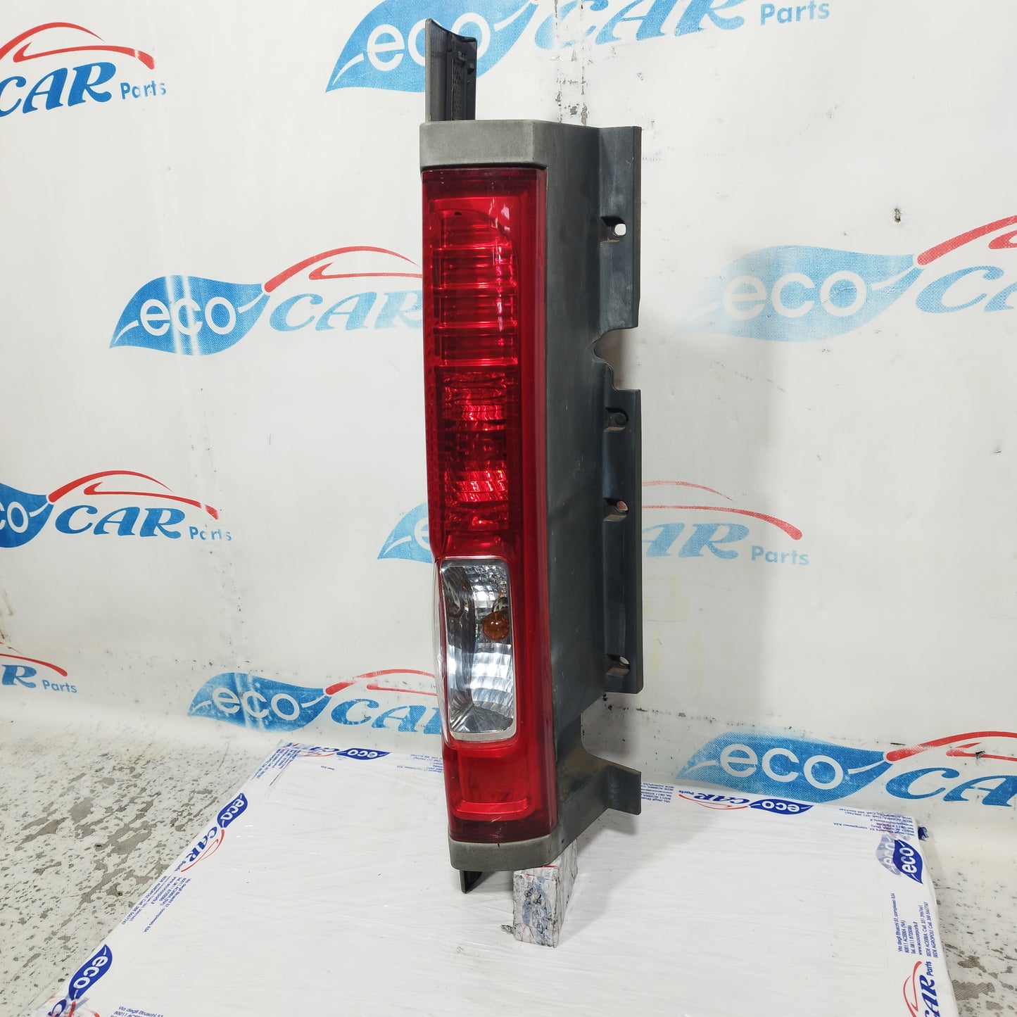 Renault Trafic 2014 DEPO ecoAC11050 Linke Rückleuchte