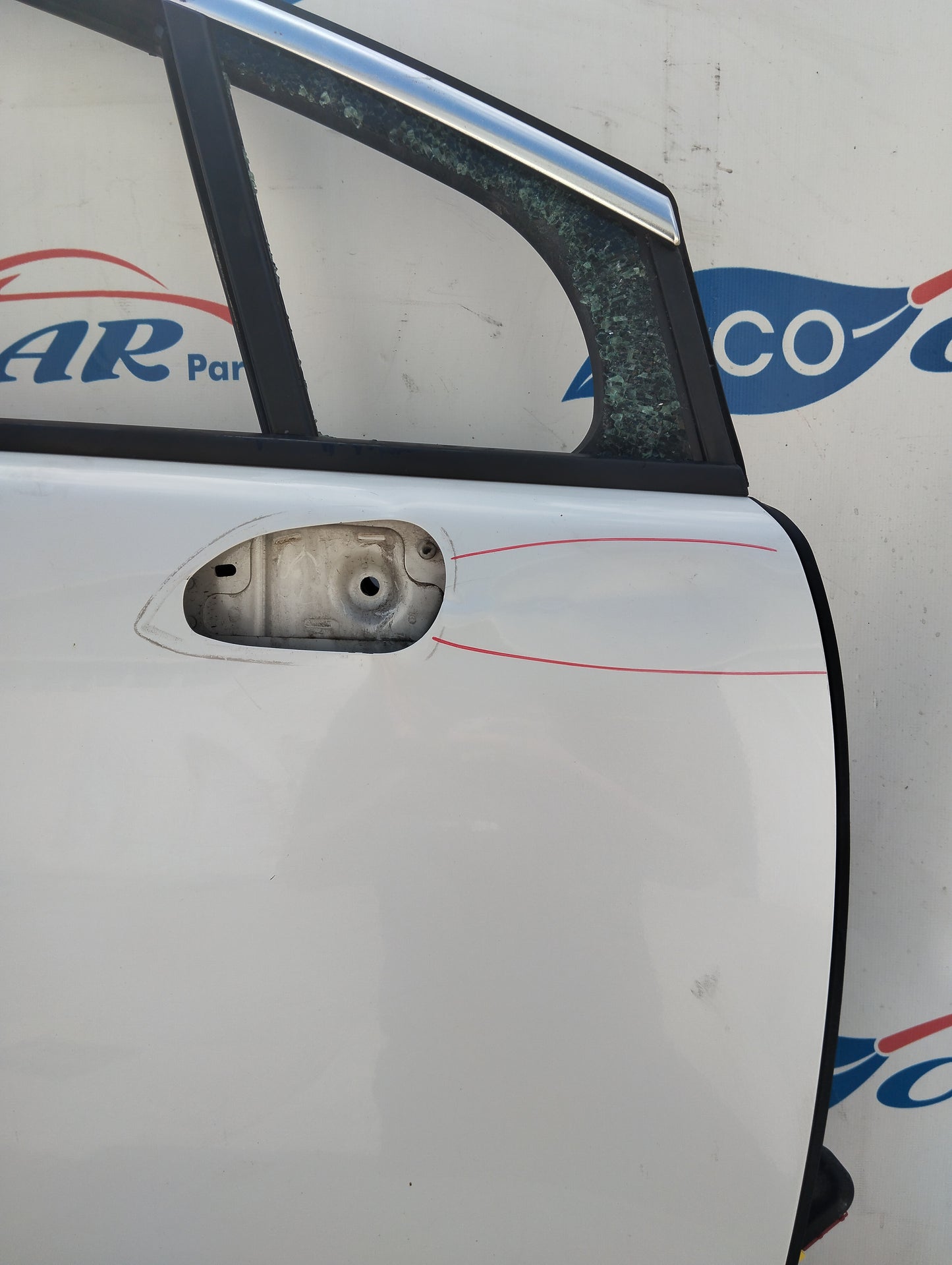 Weiße vordere rechte Tür Peugeot 3008 ecoAG5686