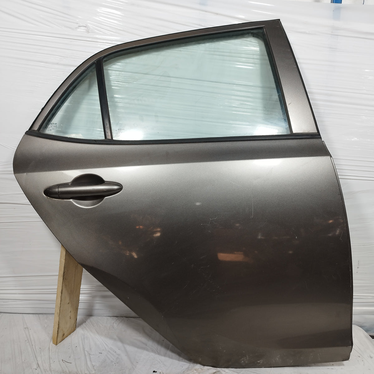Sportello posteriore sx grigio scuro Kia Picanto III (JA) 2017-2023 ecoAC17316