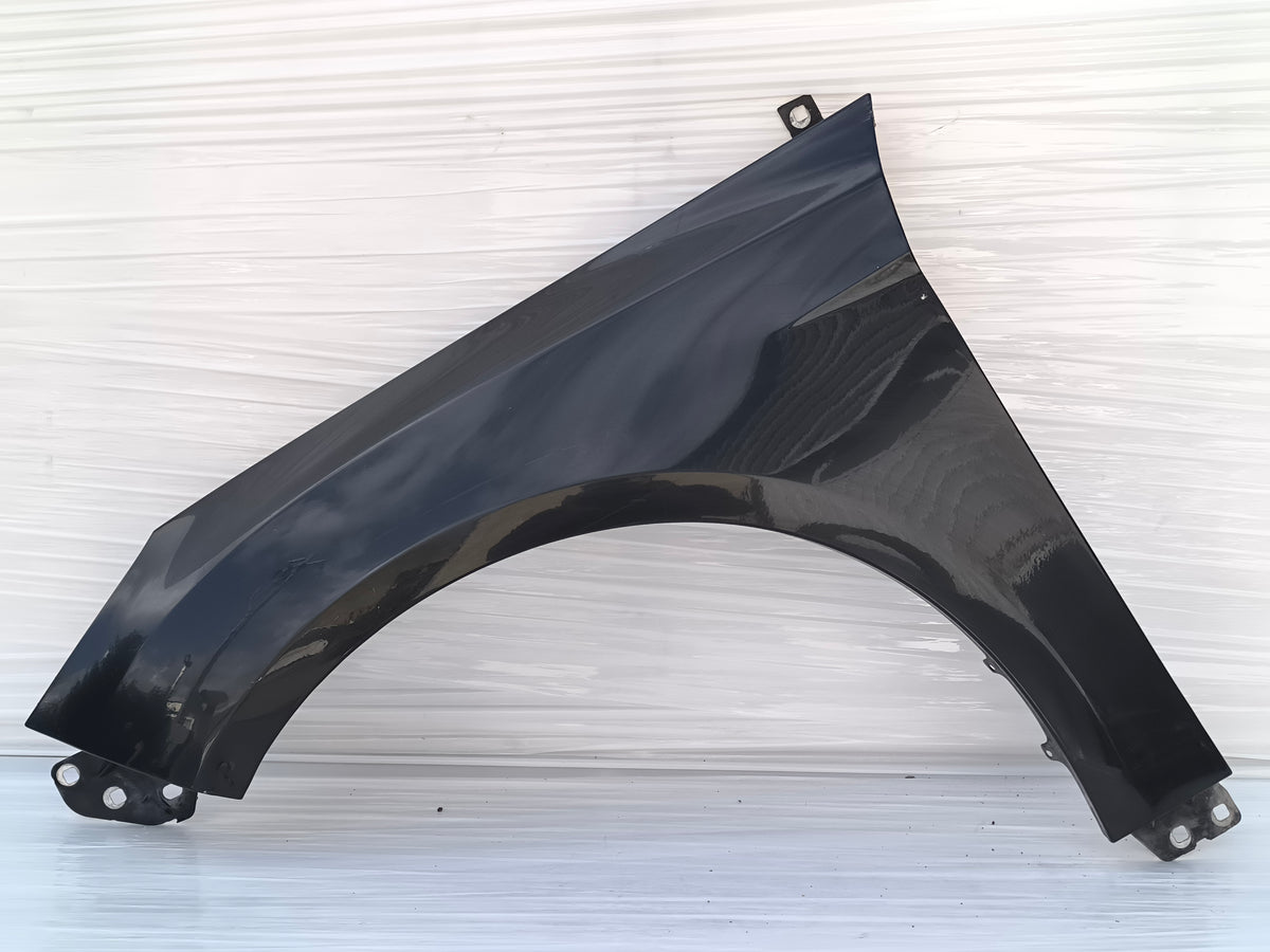 Parafango sx Ford Focus III SW anno 2011-2014 ecoAG10011