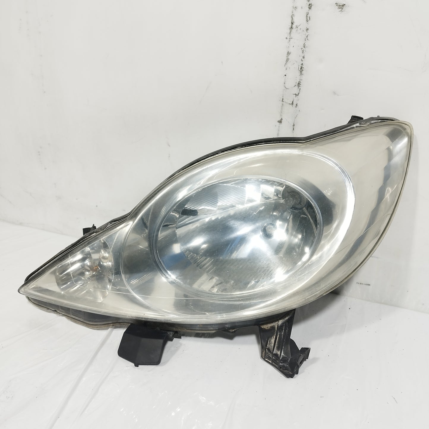 Fanale anteriore sx Peugeot 107 2007 Cod: 89032403 ecoAC15008