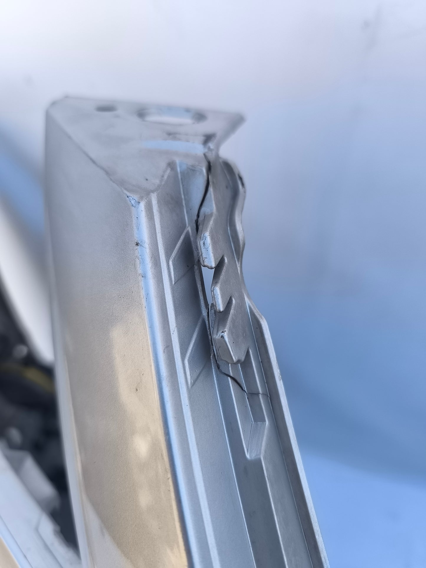 Silbergraue Frontblende komplett mit Kühlern Volkswagen Tiguan Baujahr 2009 ecoAG247