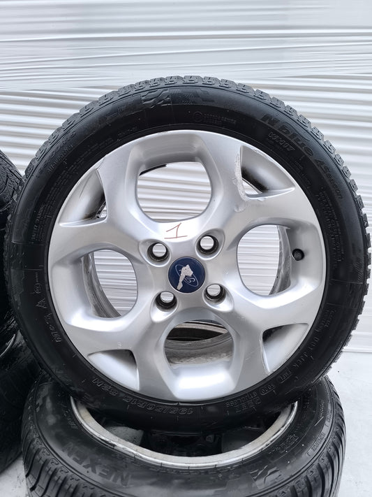 Cerchi e gomme Ford Fiesta anno 2012 ecoAG7914