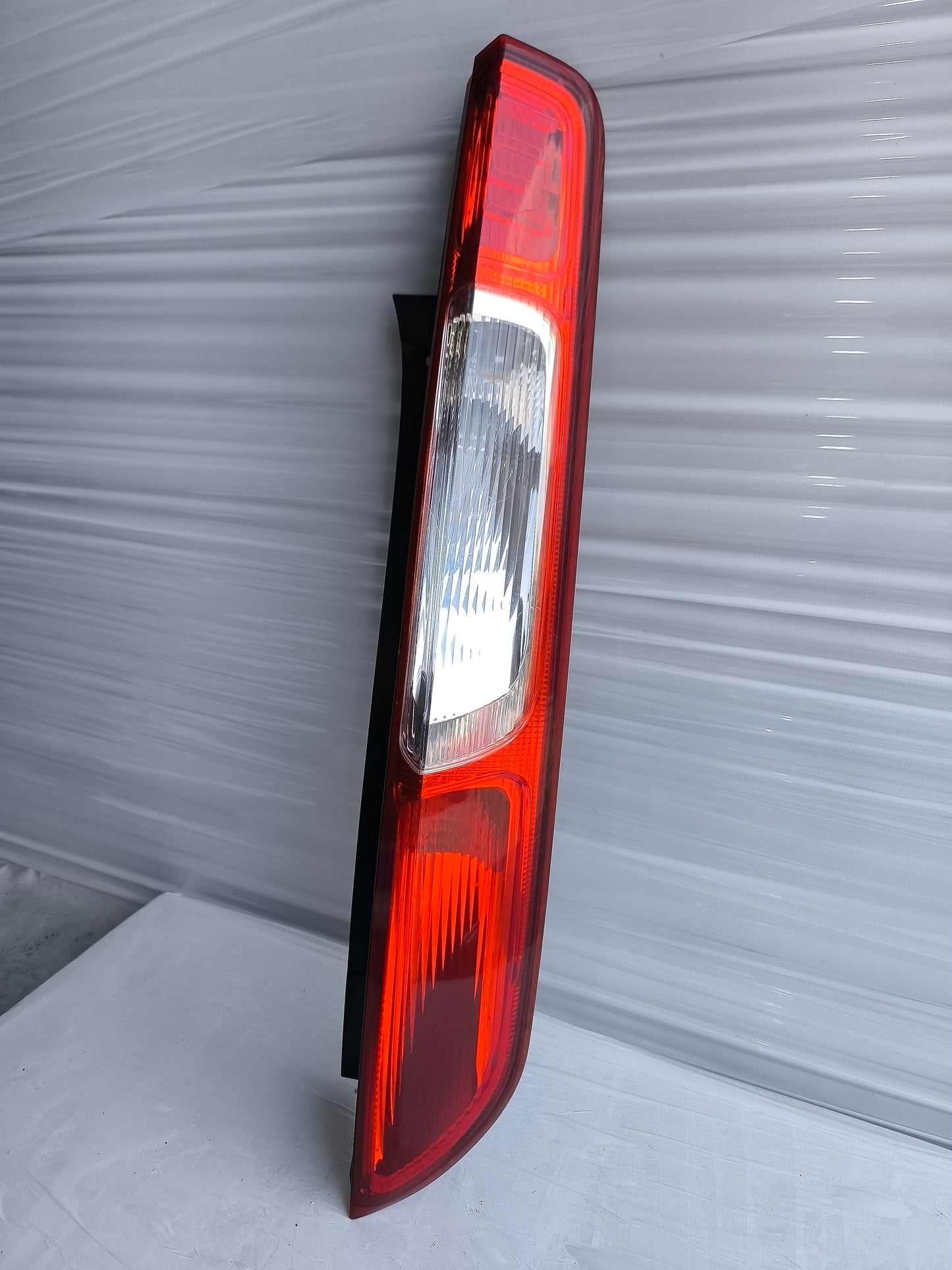 Fanale posteriore dx Ford Focus II Berlina 5 p anno 2004-2008 cod: 4M51-13404-A ecoAG8591