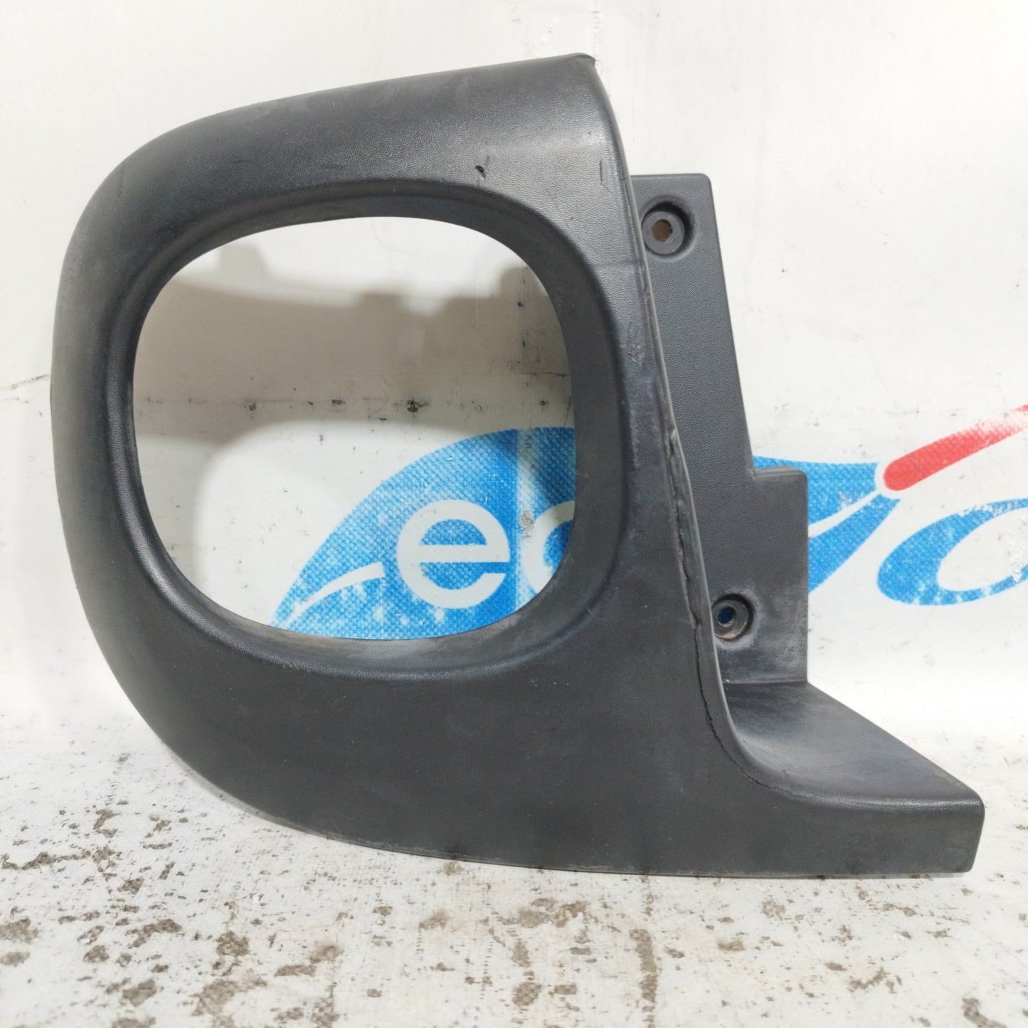 Rear left fog light molding Fiat 500L 2013 code: 735525860 ecoAC9325