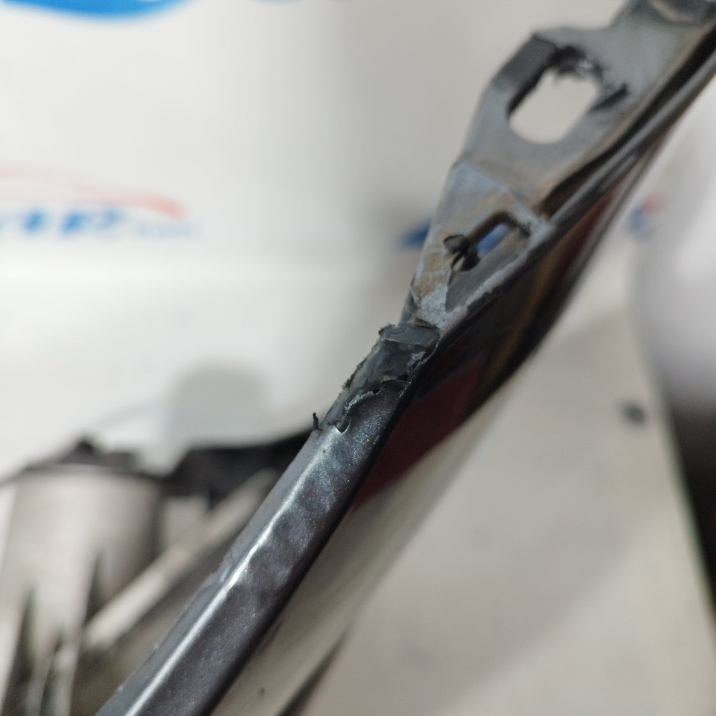 Paraurti anteriore grigio scuro Lancia Ypsilon 2005 ecoAC8432