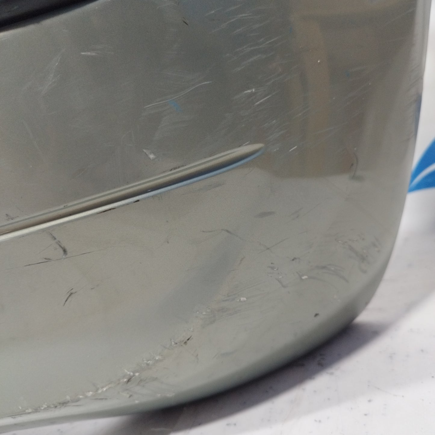 Grüne Heckstoßstange Renault Clio 2002 ecoAC9697