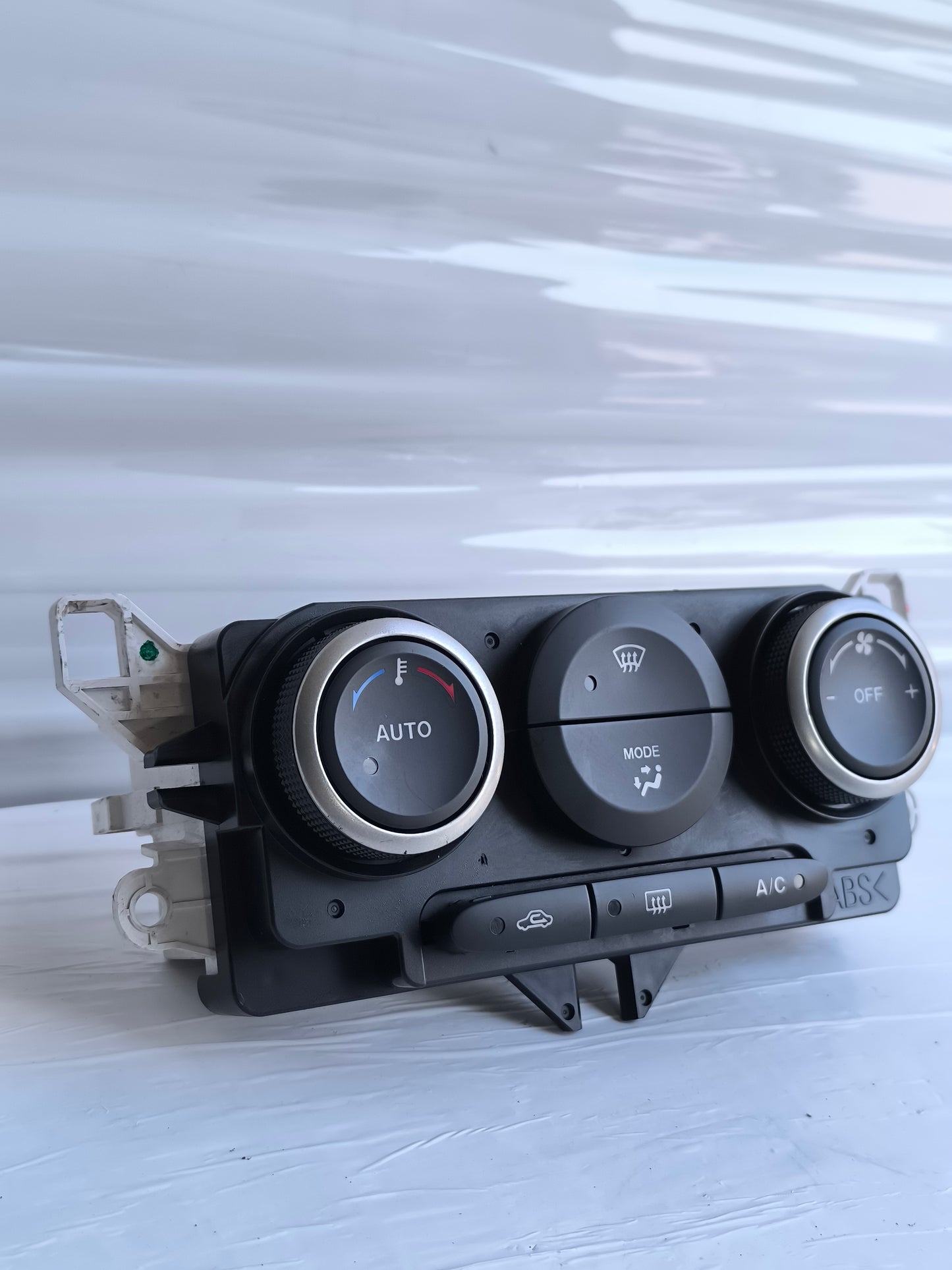 Pulsantiera comandi clima Mazda CX-7 (ER) anno 2009-2013 cod: K1900eh64 ecoAG8575