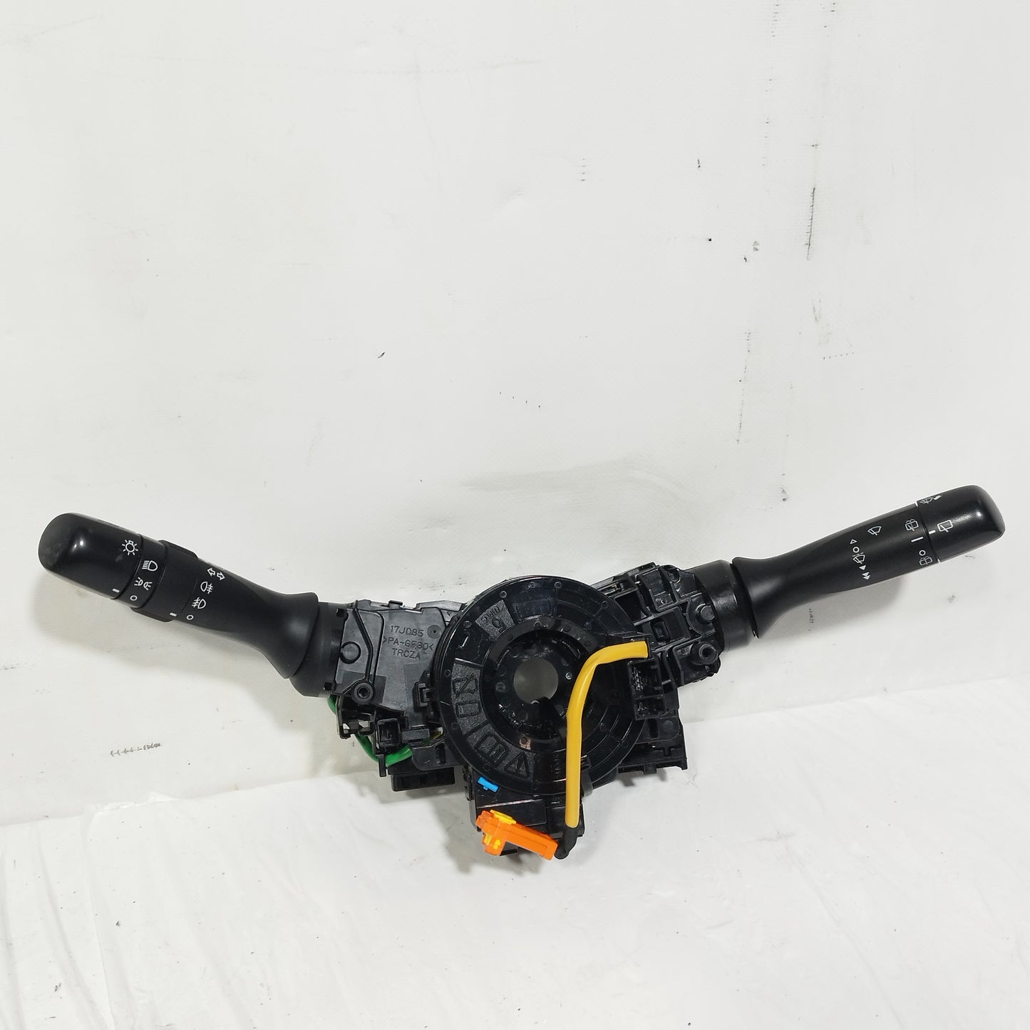Devioluci Peugeot 108 2020 cod: 0H04017j088 ecoAC15137