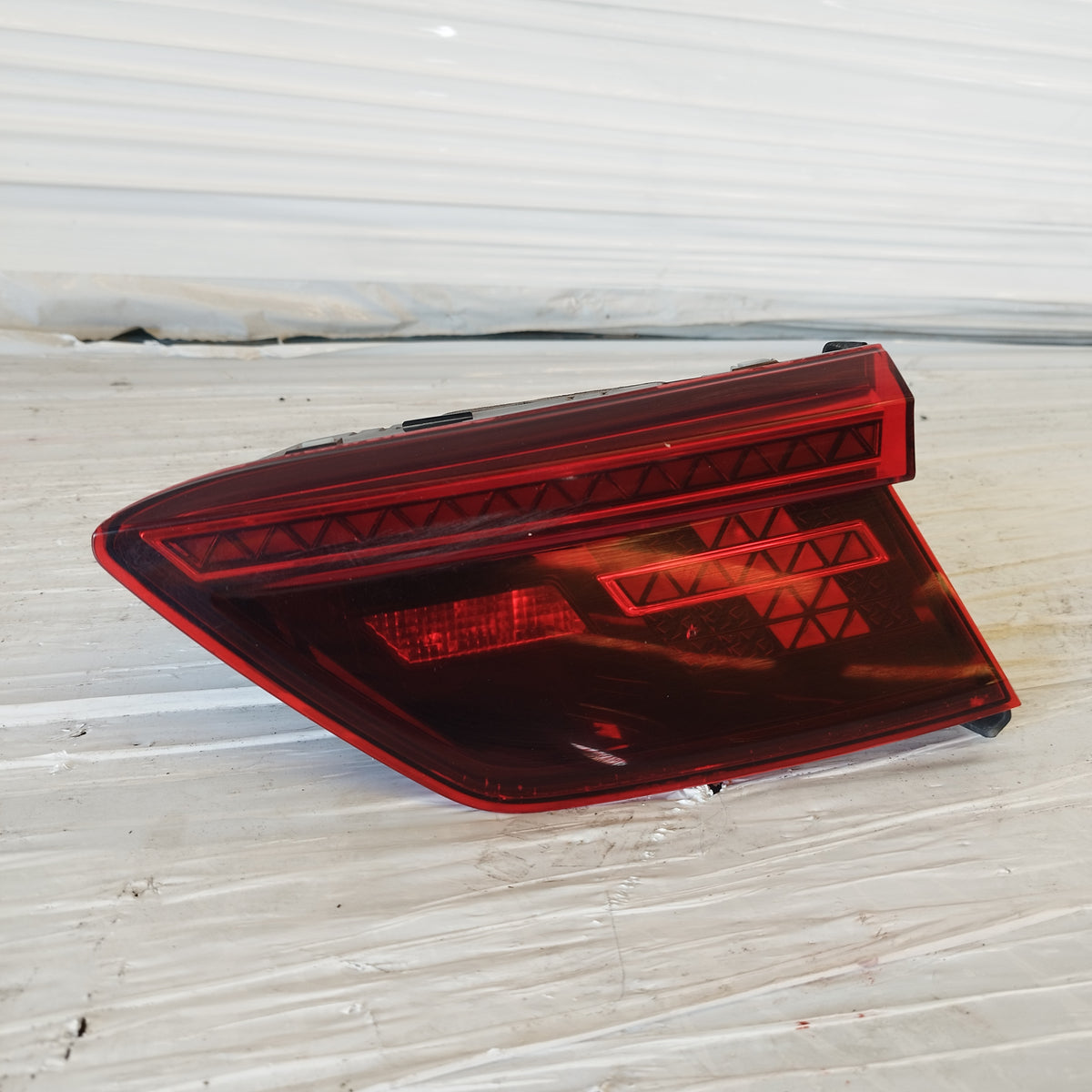 Fanale posteriore interno dx a led Volkswagen Tiguan AllSpace (AD1) 2017-2020 cod: 2SA01252202 ecoAC17500