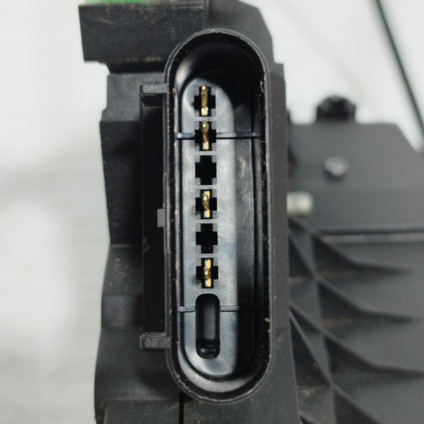 Türschloss hinten links, 4-polig, Ford Fiesta 2010, Code: AM5A-R26413-AF ecoAC11119