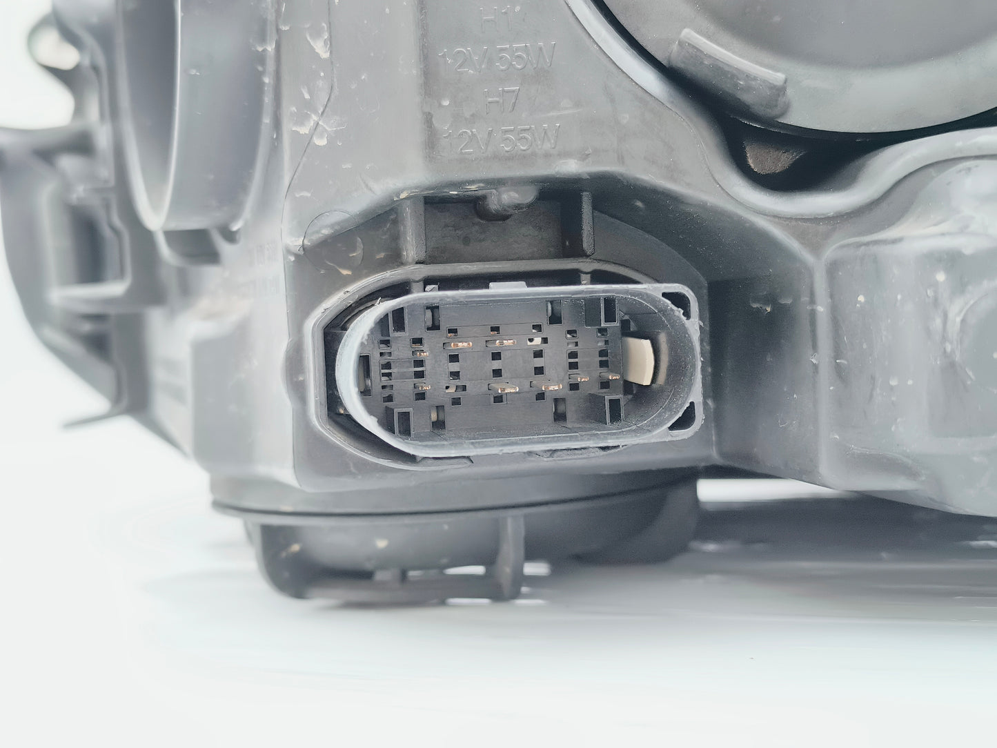 Ford Focus 2013 ecoAG6558 right front light