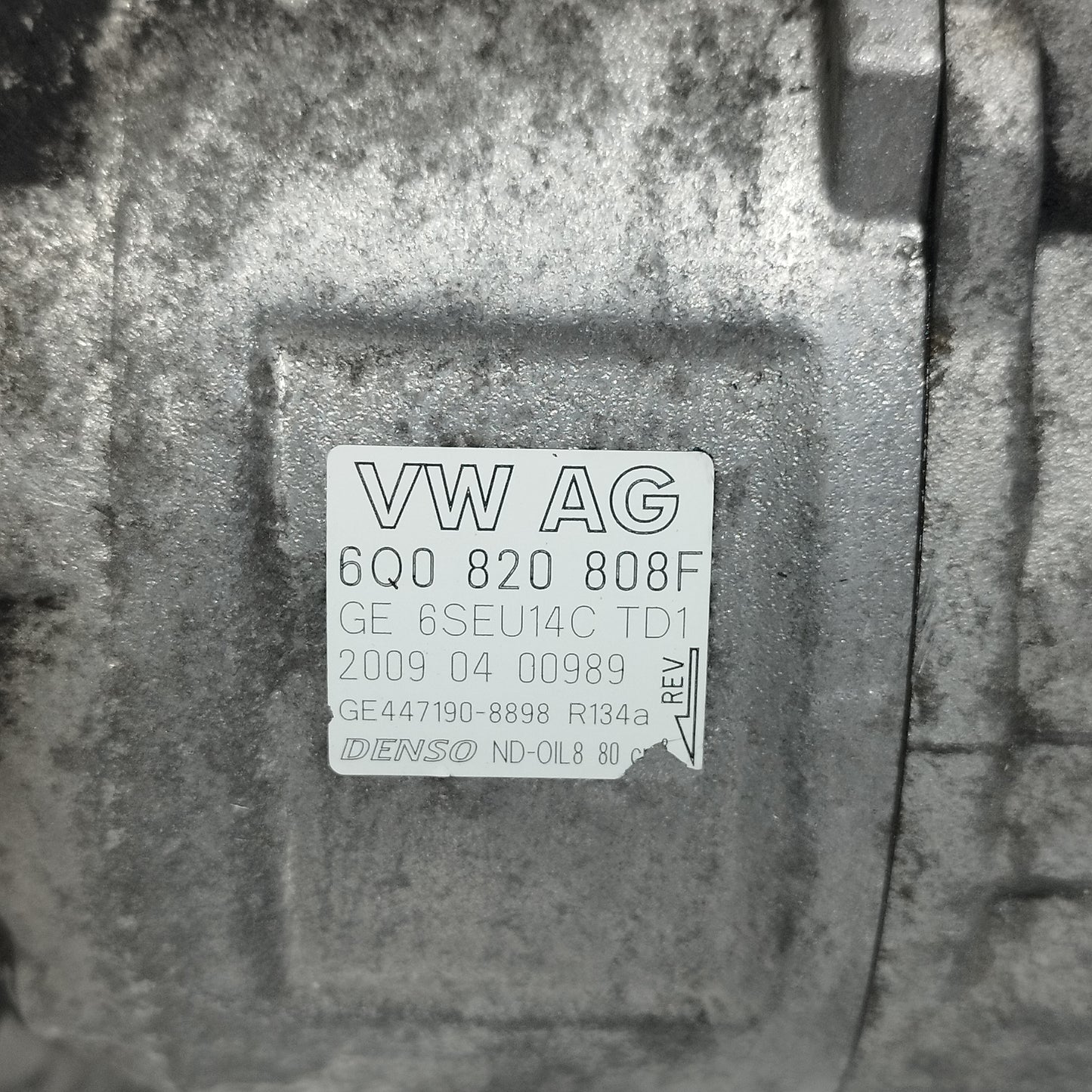 Compressore a / c Volkswagen Polo (9N) 1.4 B 2001-2014 2 pin cod: 6q0820808f ecoAC15508