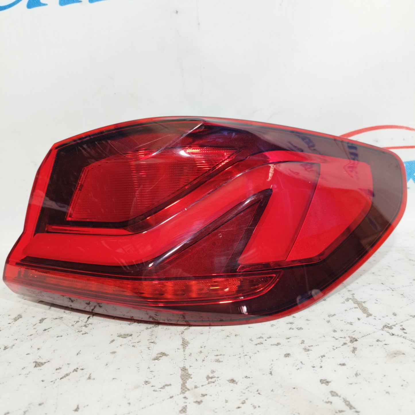 Außenleuchte hinten Dx BMW 1er F40 2022 Code: 647502 ecoAC8857