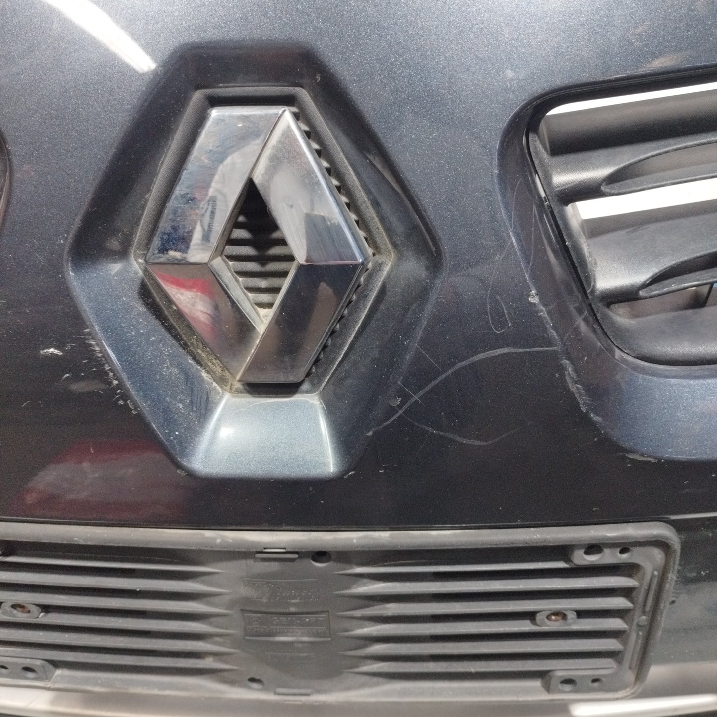 Dark grey front bumper Renault Scenic 2008 ecoAC11035