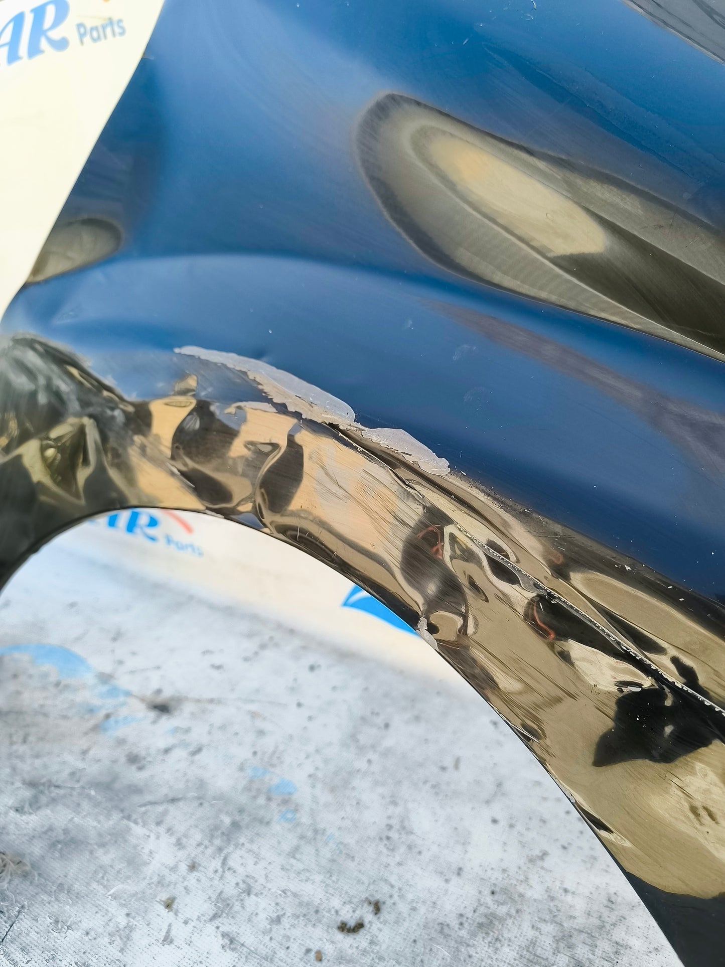 Frontpartie / Komplette schwarze Karosserie Peugeot 208 2013 ecoAG5718