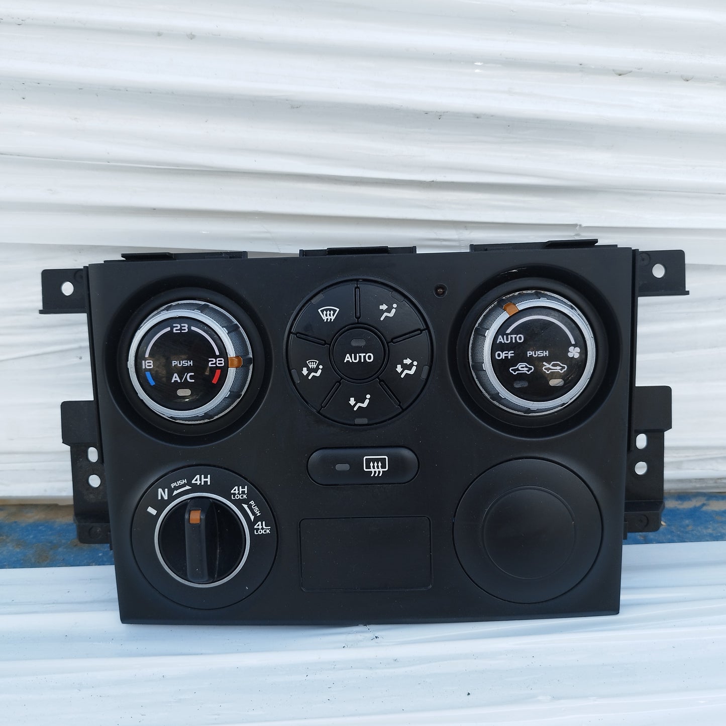 Pulsantiera a / c Suzuki Grand Vitara 2005-2010 cod: 39510-65jd2-czj ecoAC15831