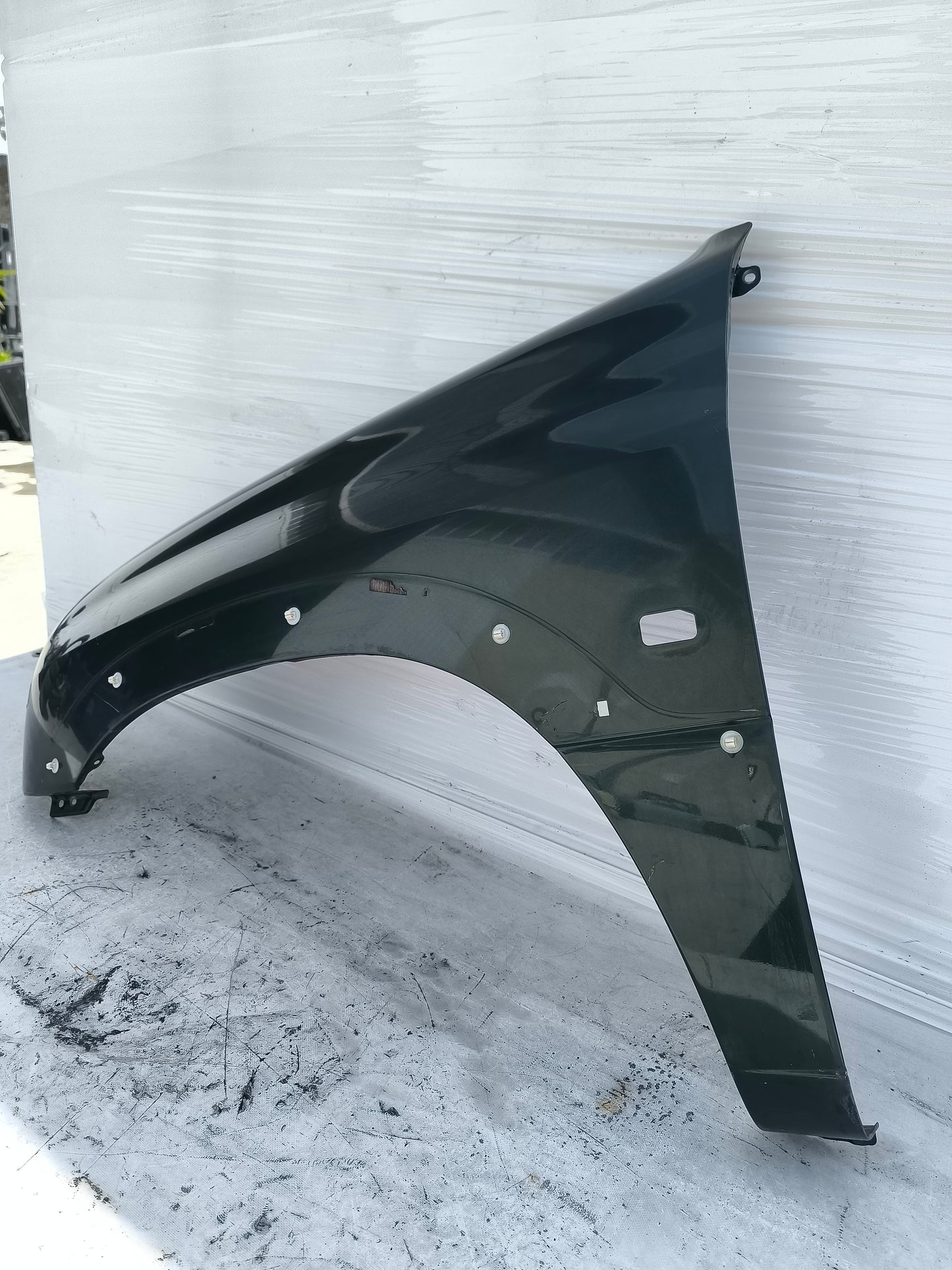 Parafango sx Suzuki Grand Vitara anno 1999-2005 verde ecoAG8215