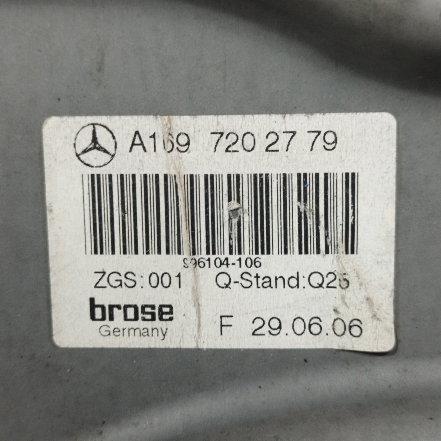 Gepäckträger vorne links Mercedes A-Klasse W169 2006 Code: A1697202779 ecoAC9765