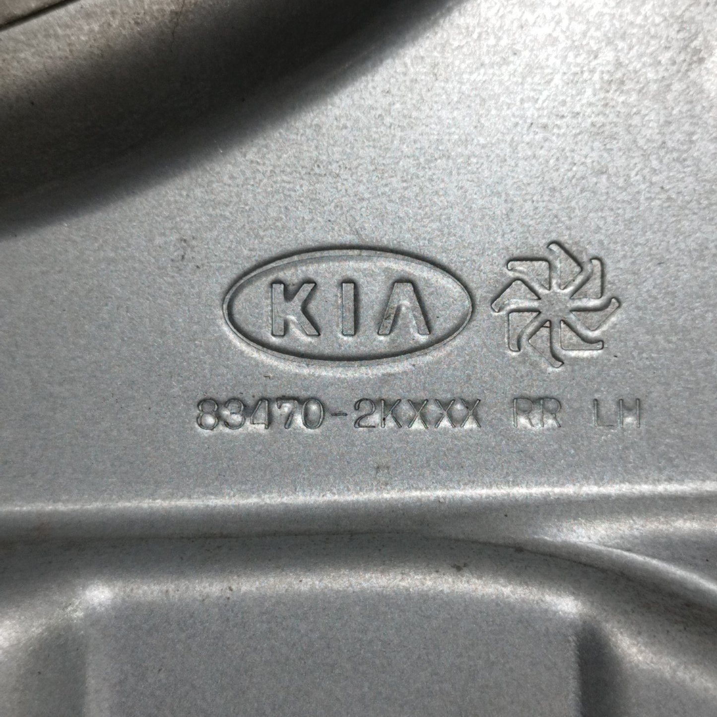 Rear left panel rack Kia Soul 2008 code: 83470-2KXXX ecoAC9396