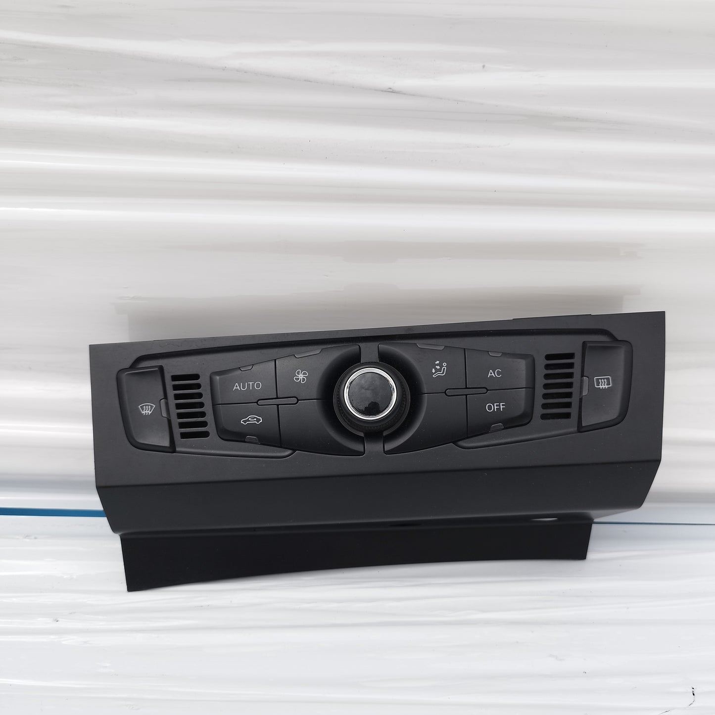 Pulsantiera a / c Audi A4 2008-2012 cod: 8T1820043AG ecoAC15843