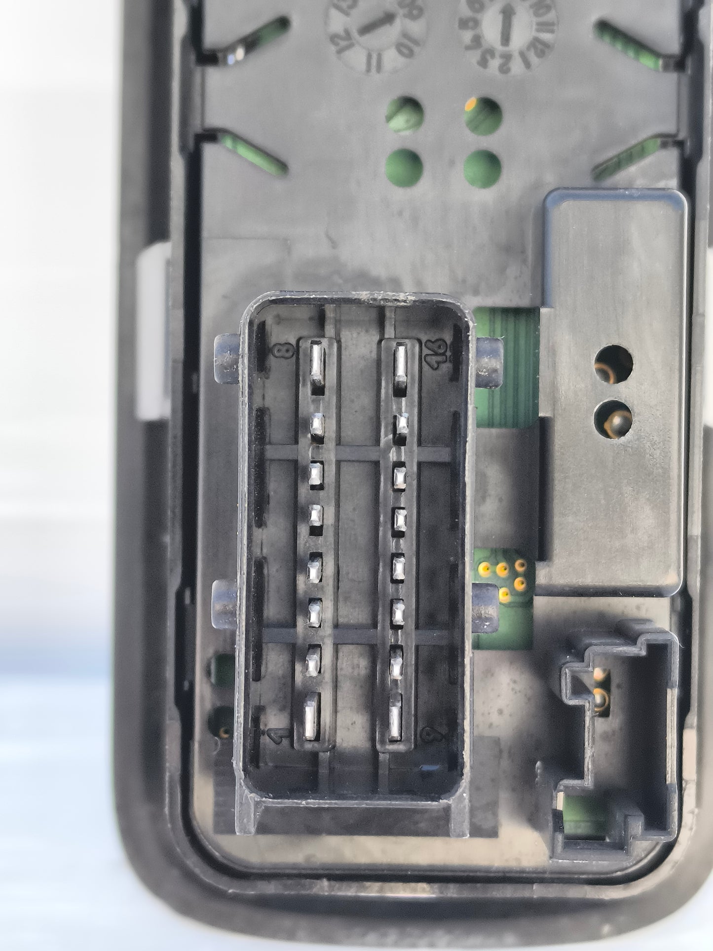 Pulsantiera anteriore sx Citroën C3 anno 2010 cod: 96637530XT ecoAG7707
