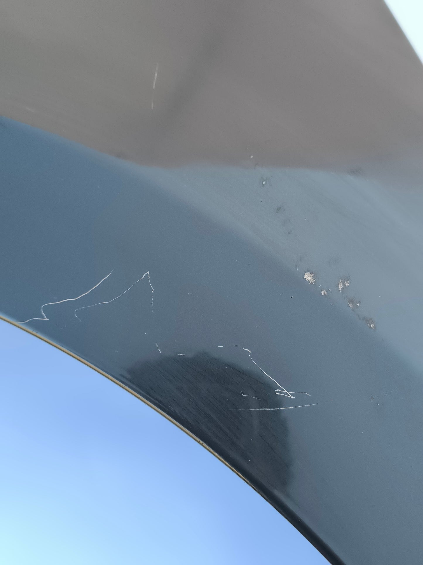 Parafango anteriore sx nero Renault Megane anno 2012 ecoAG6359