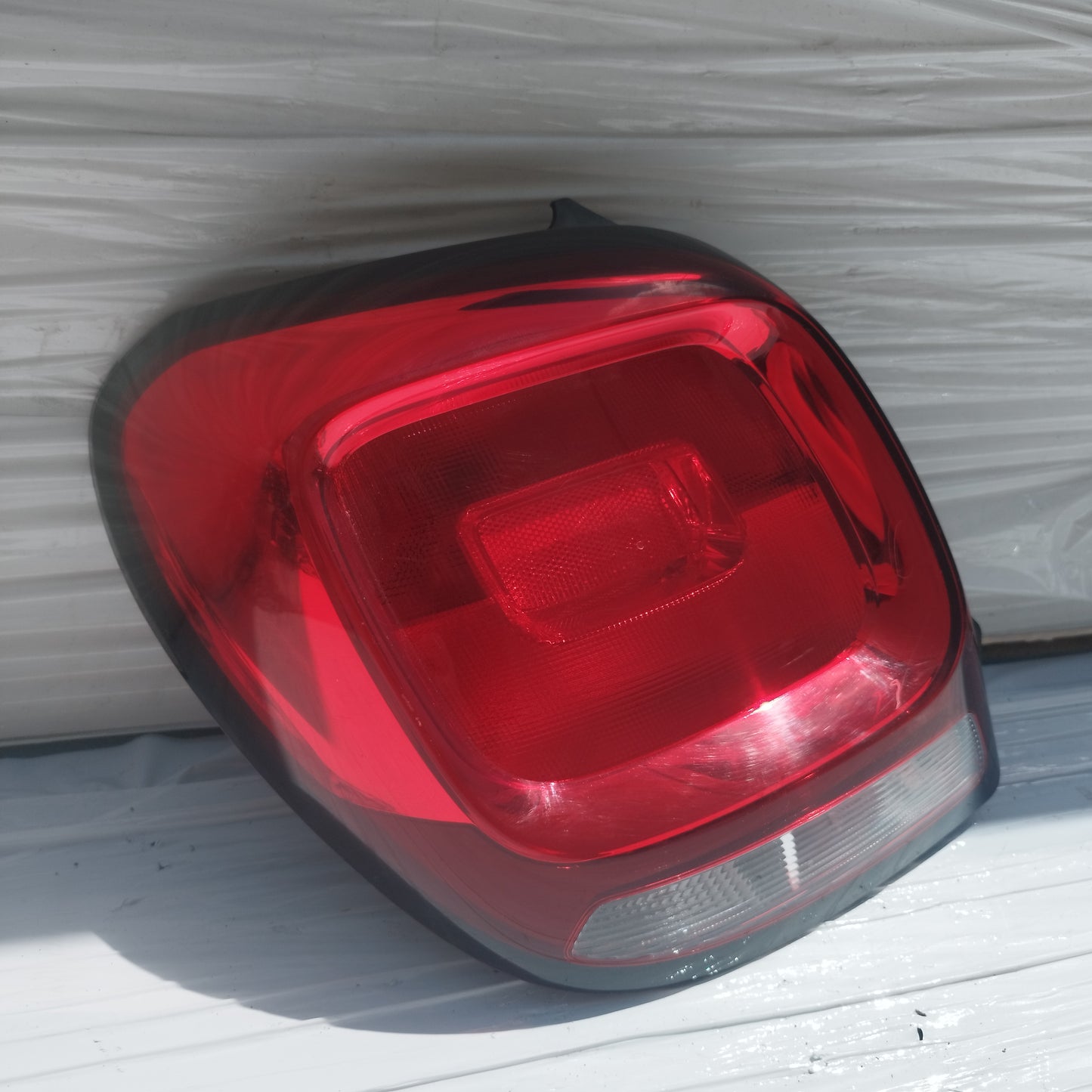 Fanale posteriore sx Citroen C1 2016 cod: 81560-0H152 ecoDM215