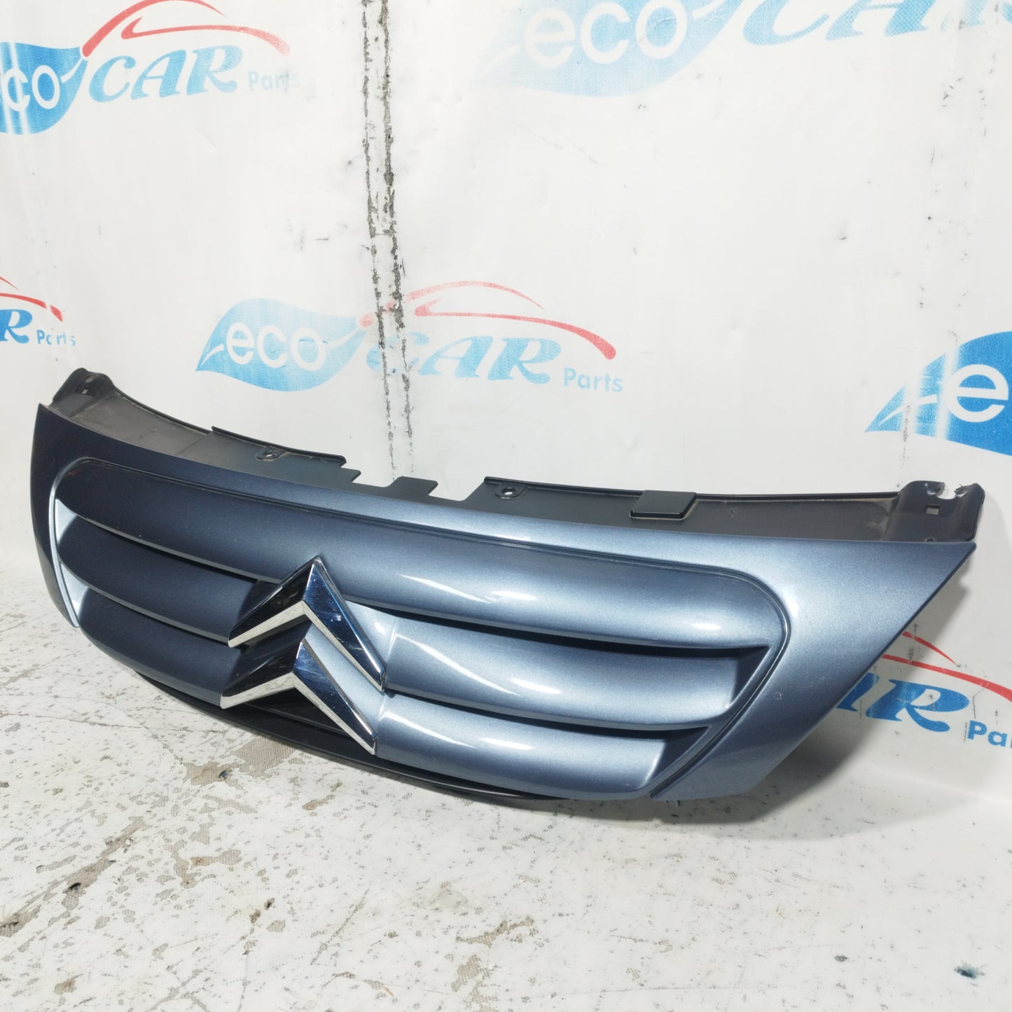 Citroen C3 2009 ecoAC9958 grauer Kühlergrill