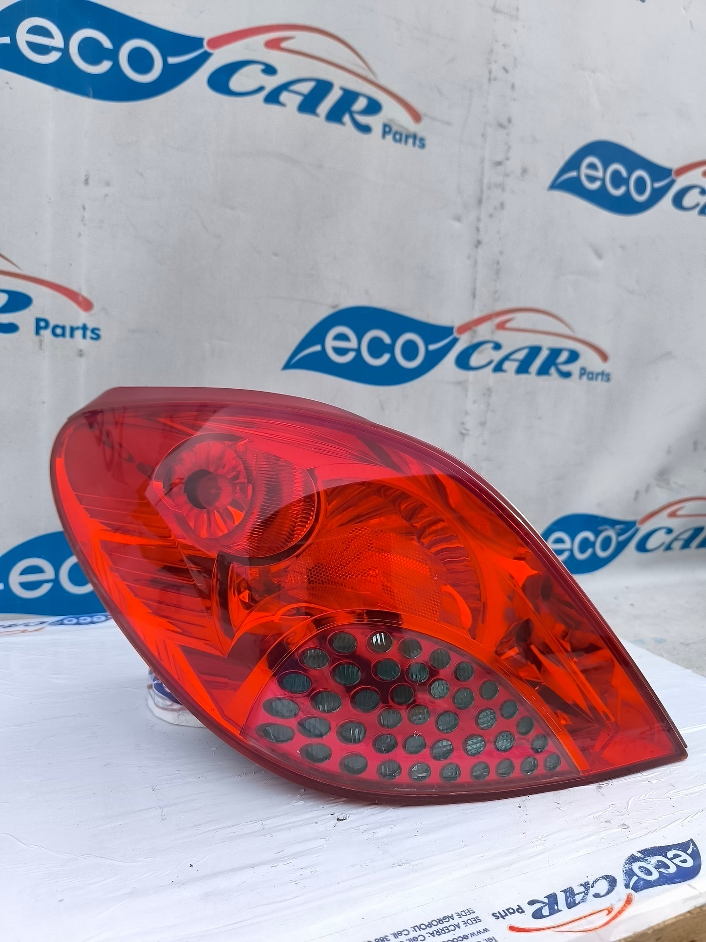 Peugeot 207 ecoAG5780 linke Rückleuchte