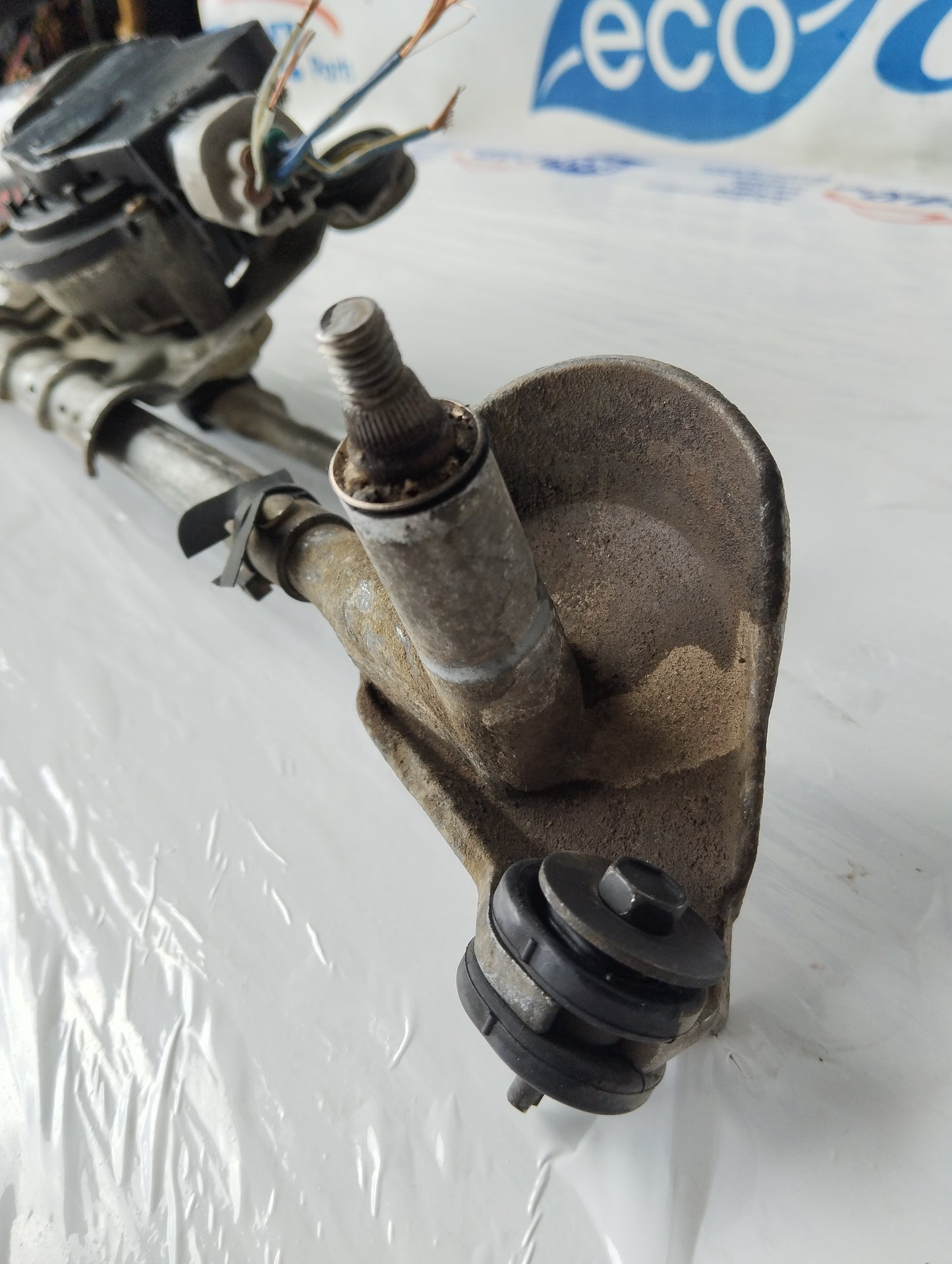 Toyota Yaris 2003 Front Wiper Motor 5 Wires Code: 159200-3940 ecoAG5633