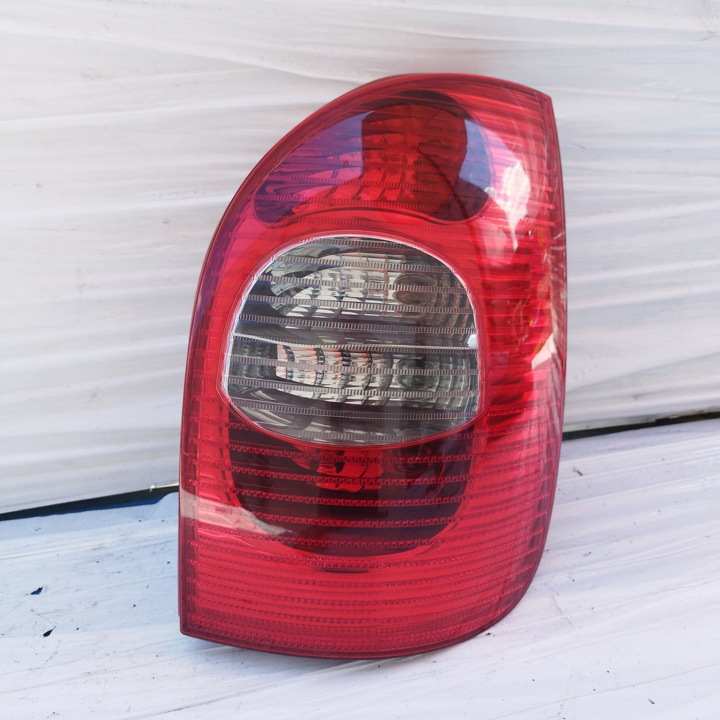 Fanale posteriore dx Citroen Xsara Picasso 2004 cod: 965000578002 ecoDM237