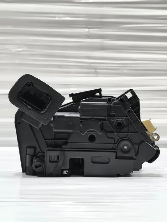 Serratura posteriore sx Volkswagen Golf VII 2013-2021 7 pin cod: 5k4839015q ecoAG9667