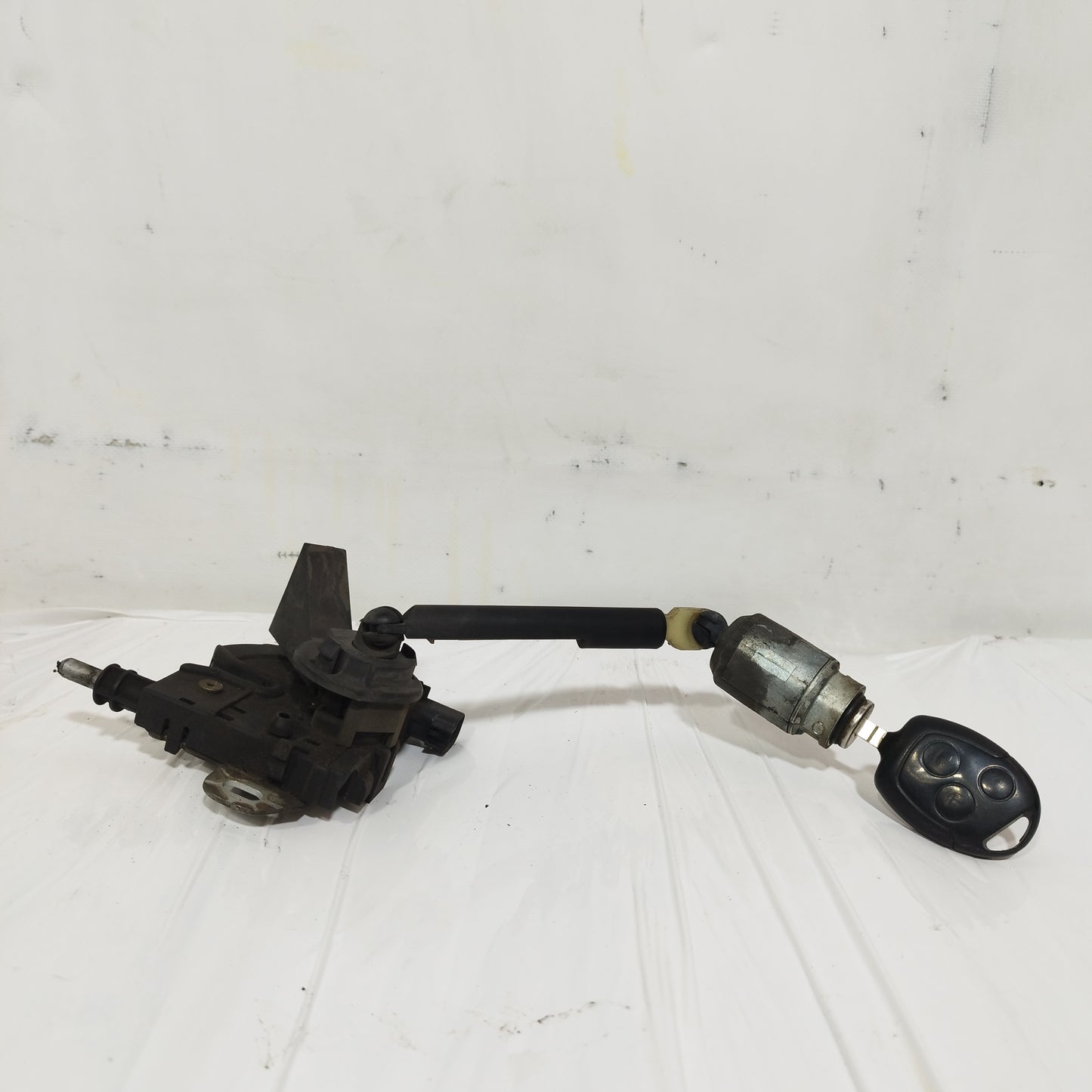 Serratura Cofano Ford C-Max 2008 codice: 3M51-16700 ecoAC14554