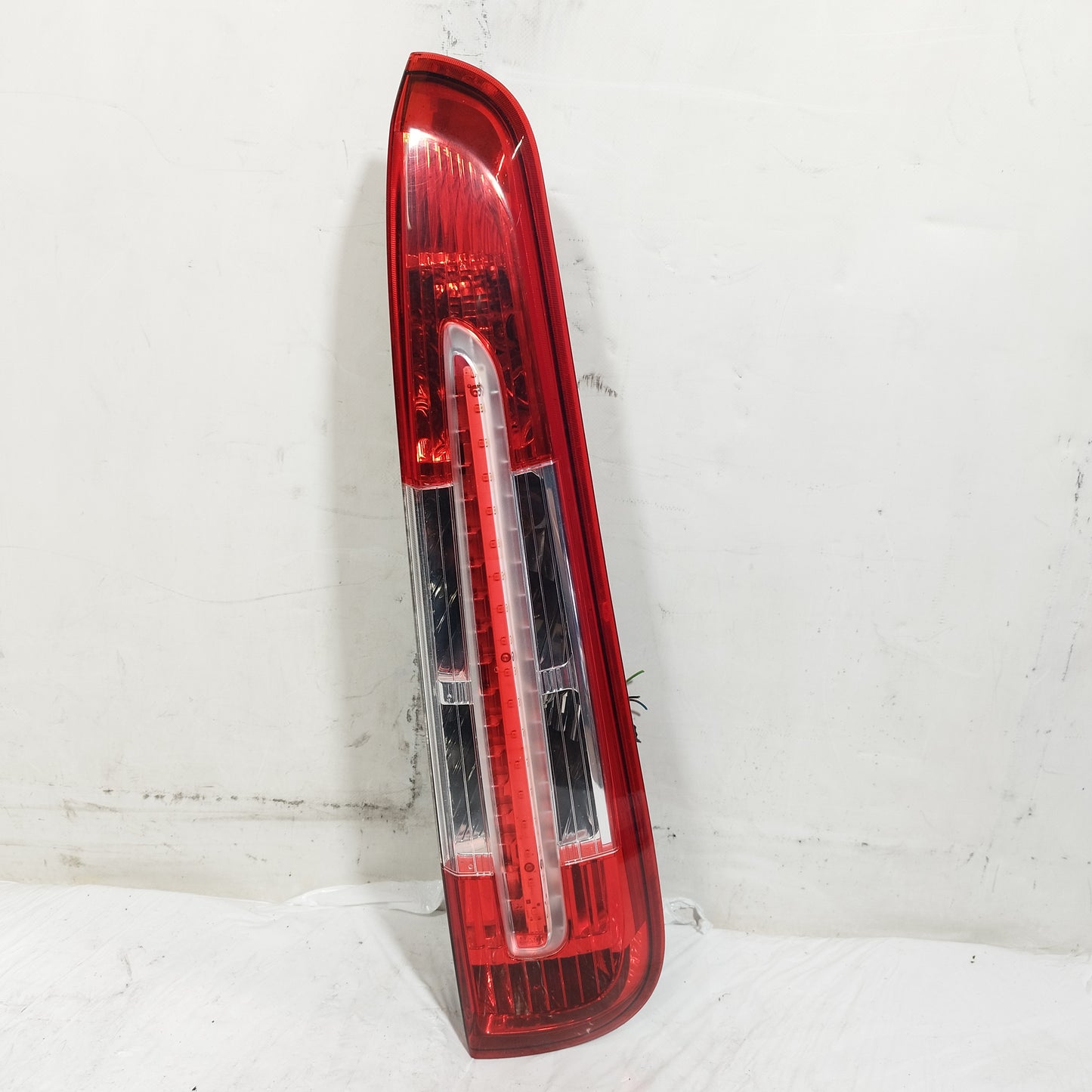 Fanale posteriore dx a led Ford C-Max I (DM2) 2007-2010 cod: 2SK009504 ecoAC16565