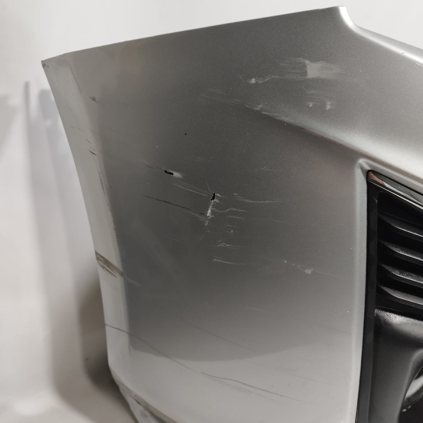 Paraurti anteriore grigio Chevrolet Cruze 2010 ecoAC14282