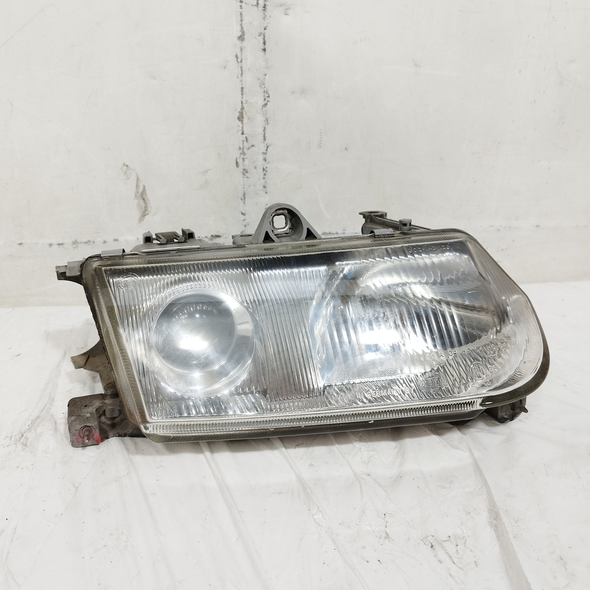 Fanale anteriore dx Alfa Romeo 145 / 146 serie 930 anno 1994-1998 ecoAC16768