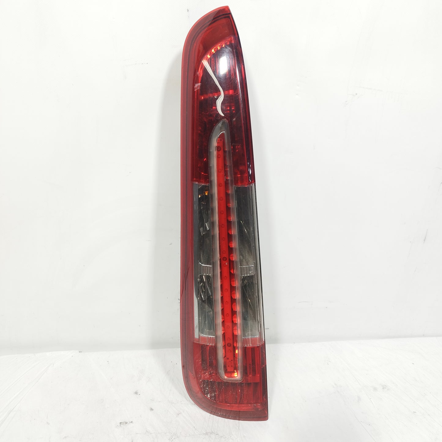 Ford C-Max 2008 ecoac2658 LED-Rückleuchte links