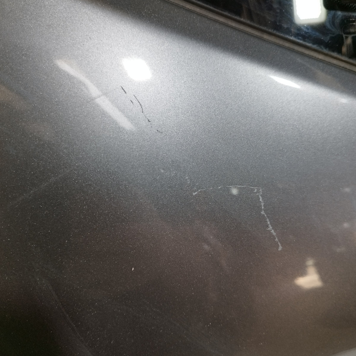 Portellone grigio scuro Nissan Qashqai+2 (J10 / JJ10) 2010-2013 Restyling ecoAC16937