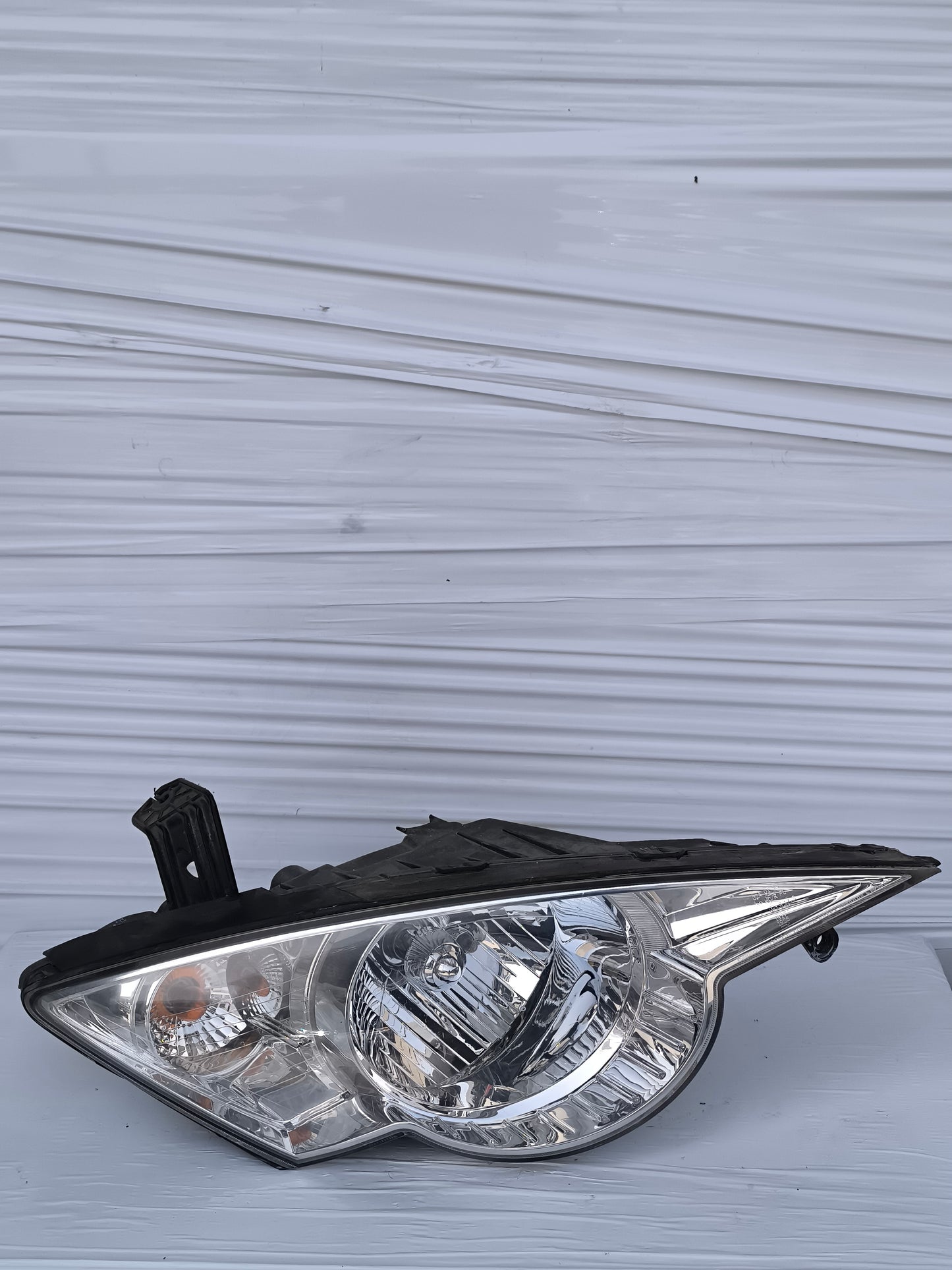 Fanale anteriore dx SsangYong Actyon (CJ) anno 2006-2011 ecoAG8545