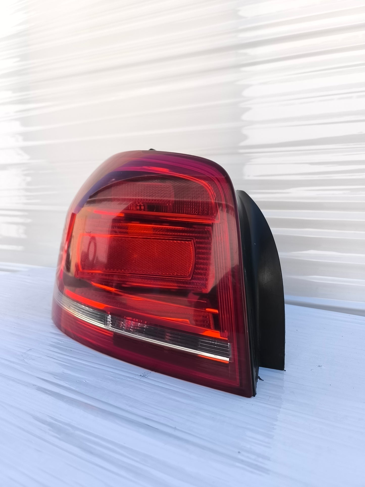 Fanale posteriore sx Audi A3 8P anno 2009 Restyling modello 3 porte cod: 8P394509522S ecoAG8097
