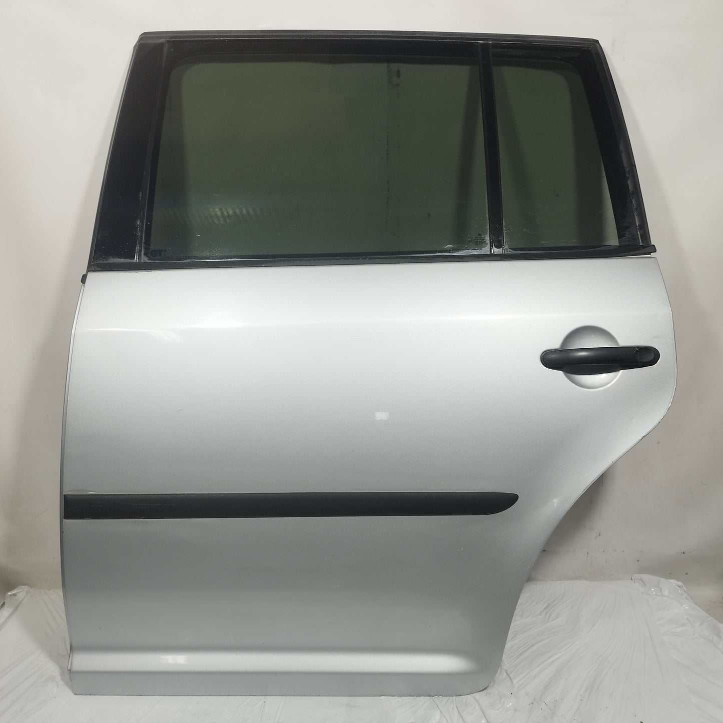 Sportello posteriore sx grigio Volkswagen Touran (1T1 / 1T2 / 1T3) 2003-2015 ecoAC16509