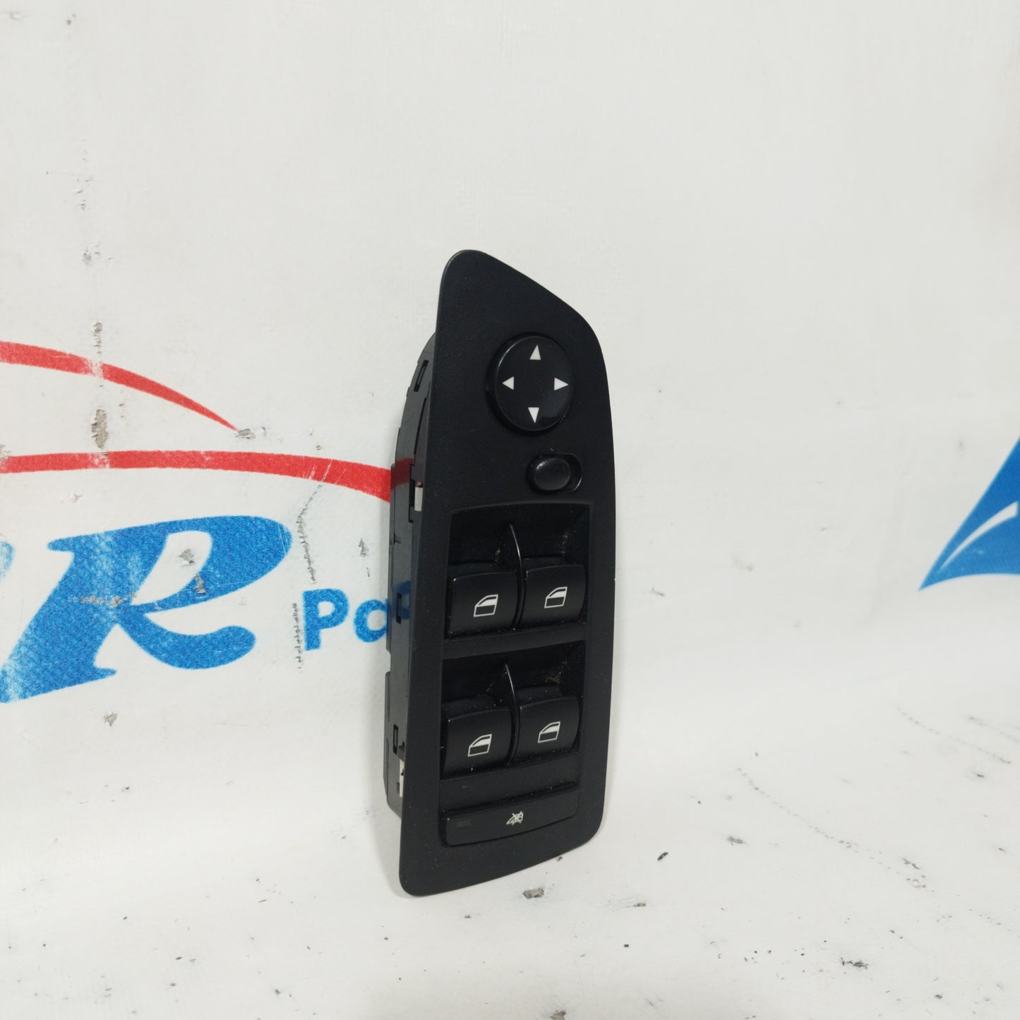 Pulsantiera anteriore sx nera BMW serie 1 E87 2006 ecoAC10102