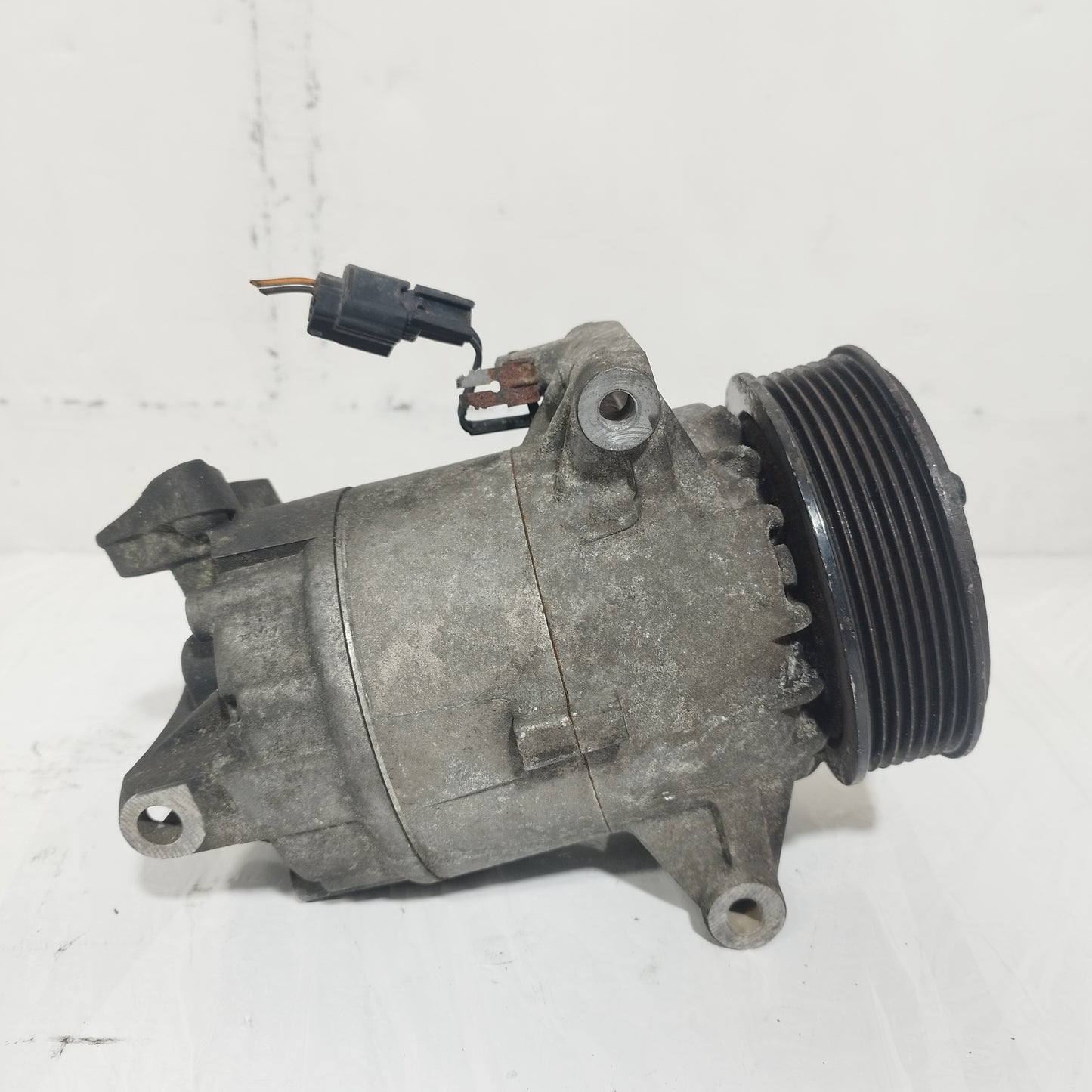 Compressore a / c Renault Scenic II / Megane II 2.0 DCI 2003-2009 2 pin ecoAC15509